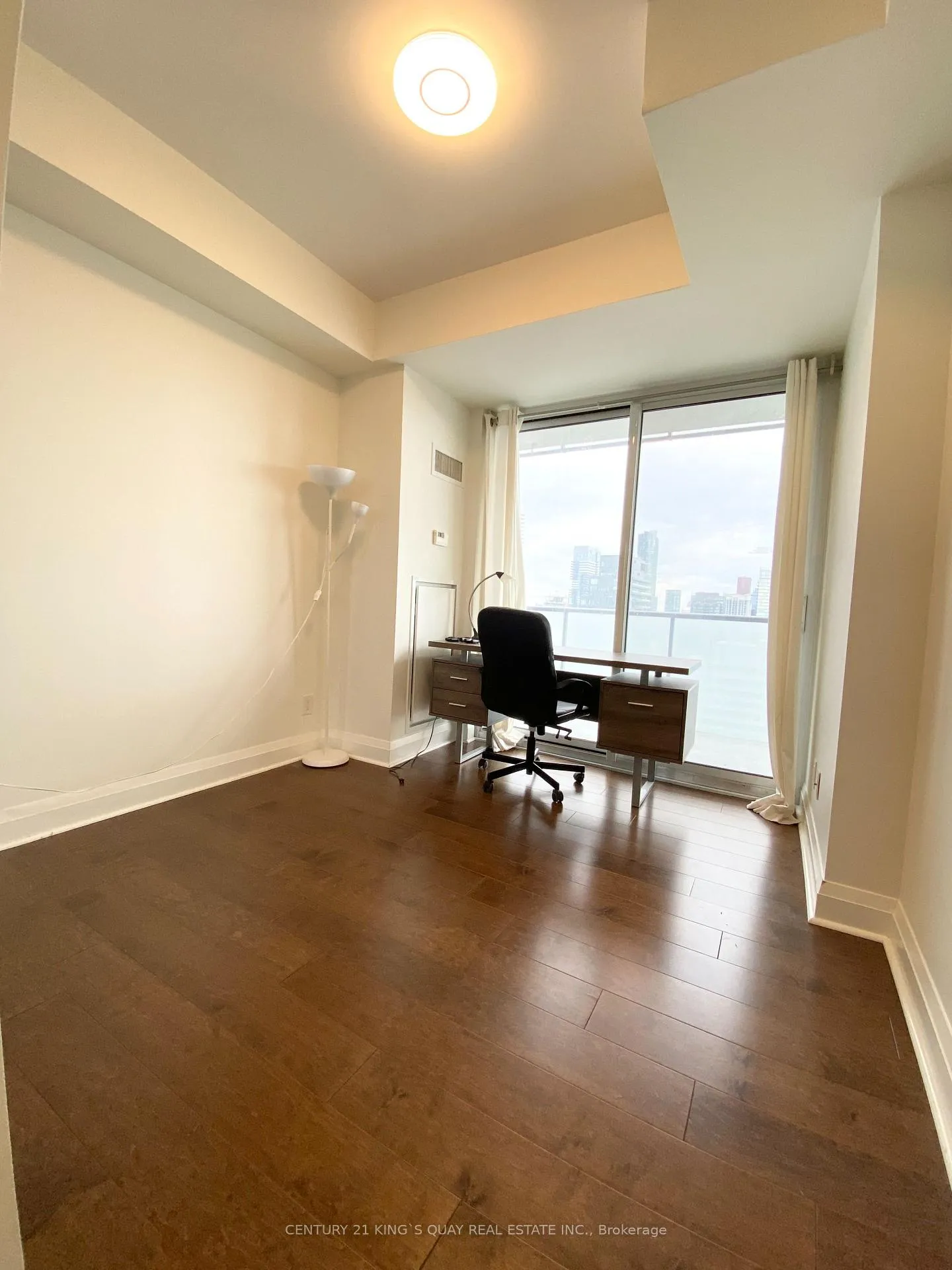 Photo 12 of Unit 3704, 1080 Bay Street, Toronto, Bay Street Corridor — HOMEH