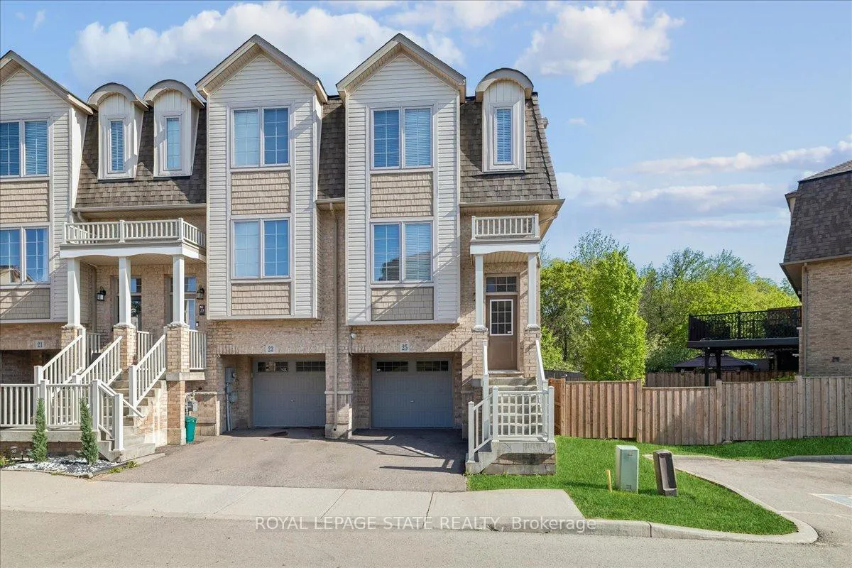 Photo 1 of Unit 25, 11 Stockbridge Gardens, Hamilton, Stoney Creek Mountain — HOMEH