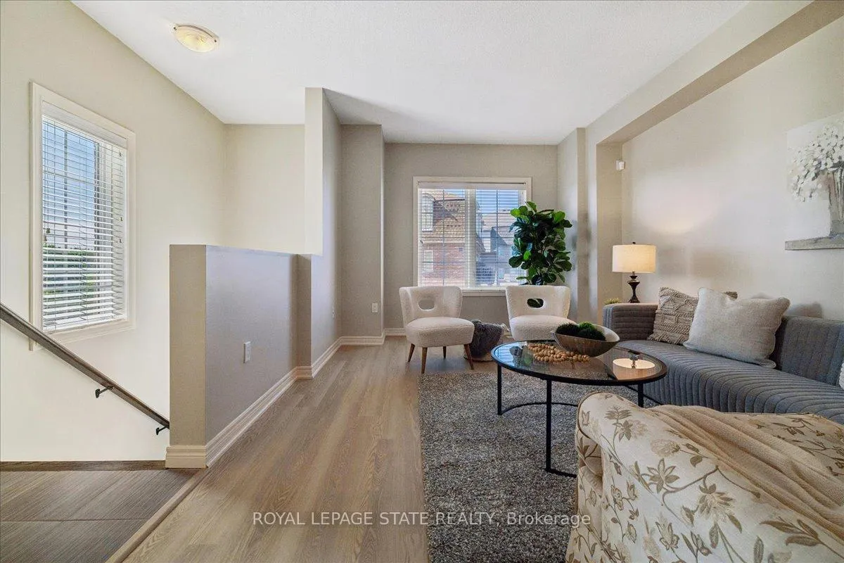 Photo 9 of Unit 25, 11 Stockbridge Gardens, Hamilton, Stoney Creek Mountain — HOMEH