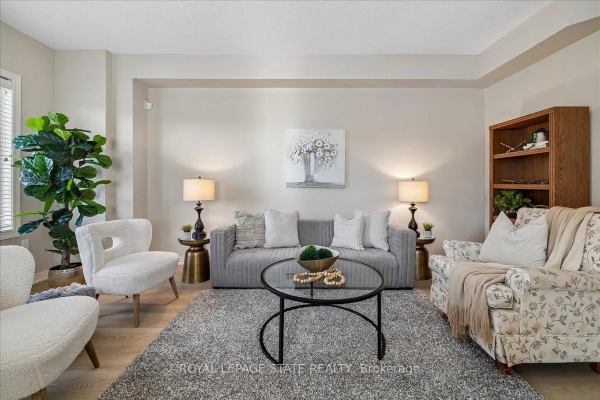 Photo 10 of Unit 25, 11 Stockbridge Gardens, Hamilton, Stoney Creek Mountain — HOMEH