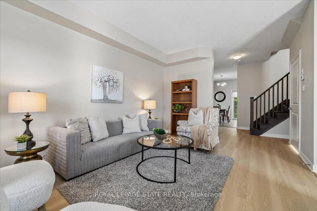 Photo 12 of Unit 25, 11 Stockbridge Gardens, Hamilton, Stoney Creek Mountain — HOMEH