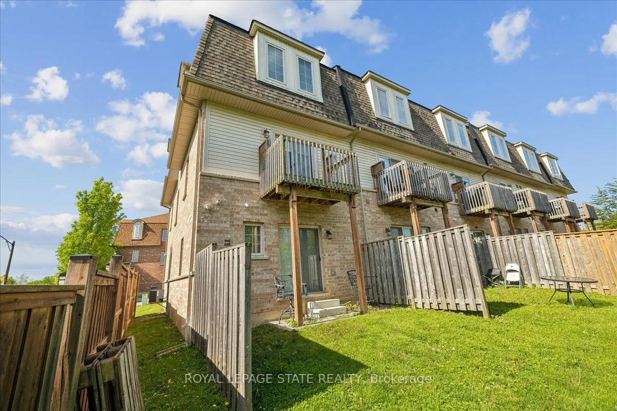 Photo 42 of Unit 25, 11 Stockbridge Gardens, Hamilton, Stoney Creek Mountain — HOMEH
