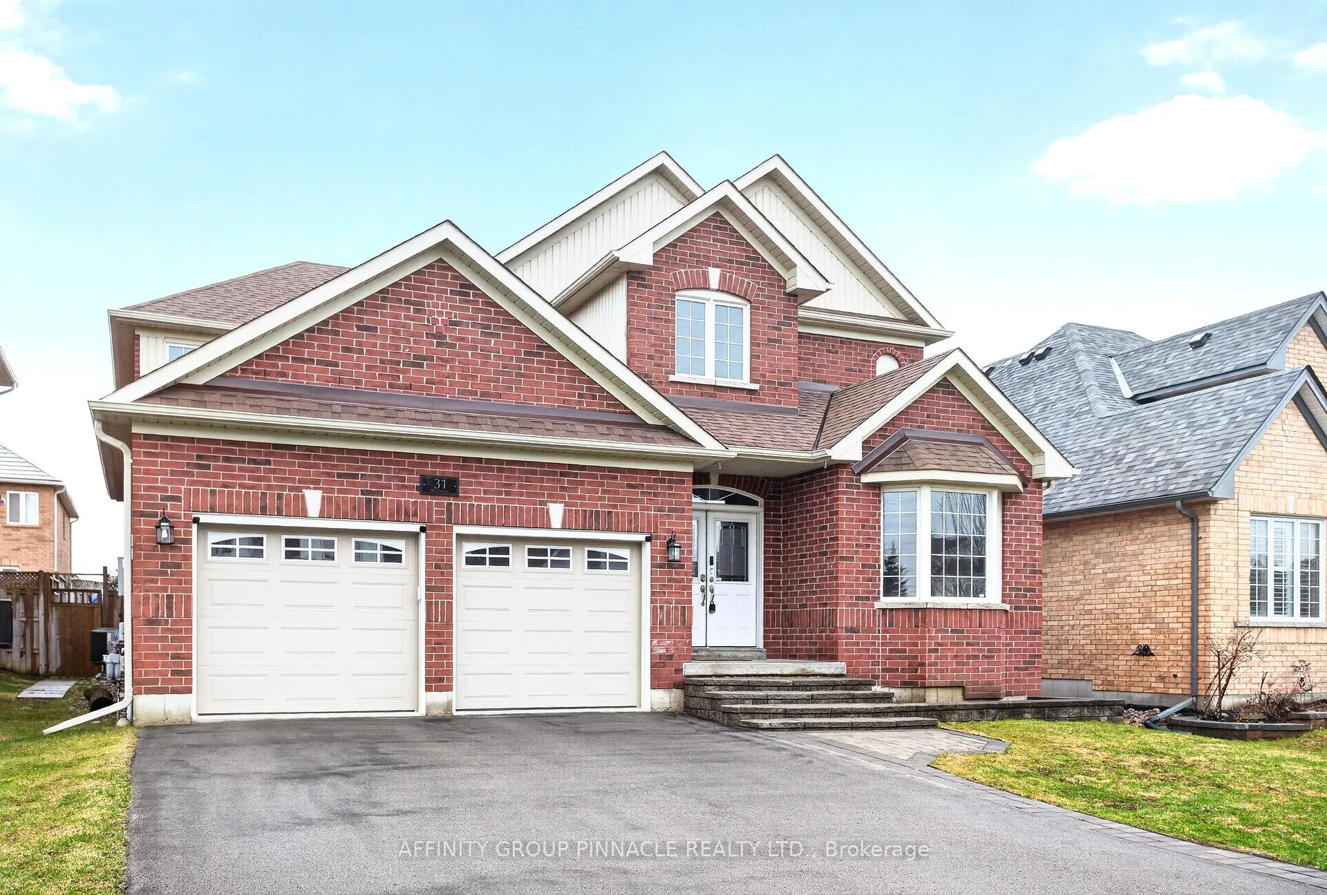 Photo 1 of 31 Ellis Crescent, Kawartha Lakes, Lindsay — HOMEH