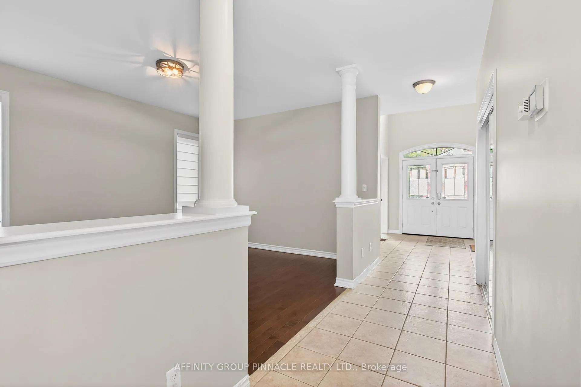 Photo 8 of 31 Ellis Crescent, Kawartha Lakes, Lindsay — HOMEH