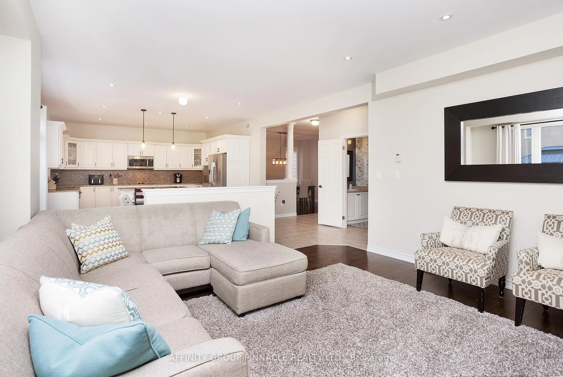 Photo 17 of 31 Ellis Crescent, Kawartha Lakes, Lindsay — HOMEH