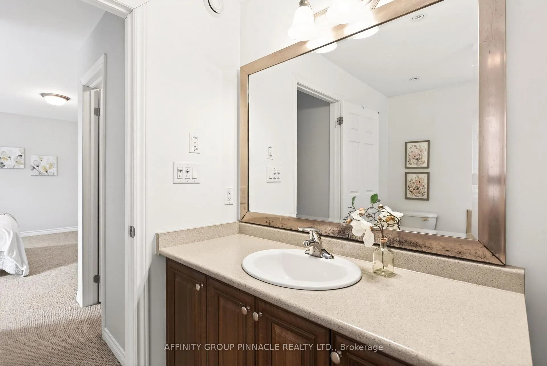 Photo 27 of 31 Ellis Crescent, Kawartha Lakes, Lindsay — HOMEH