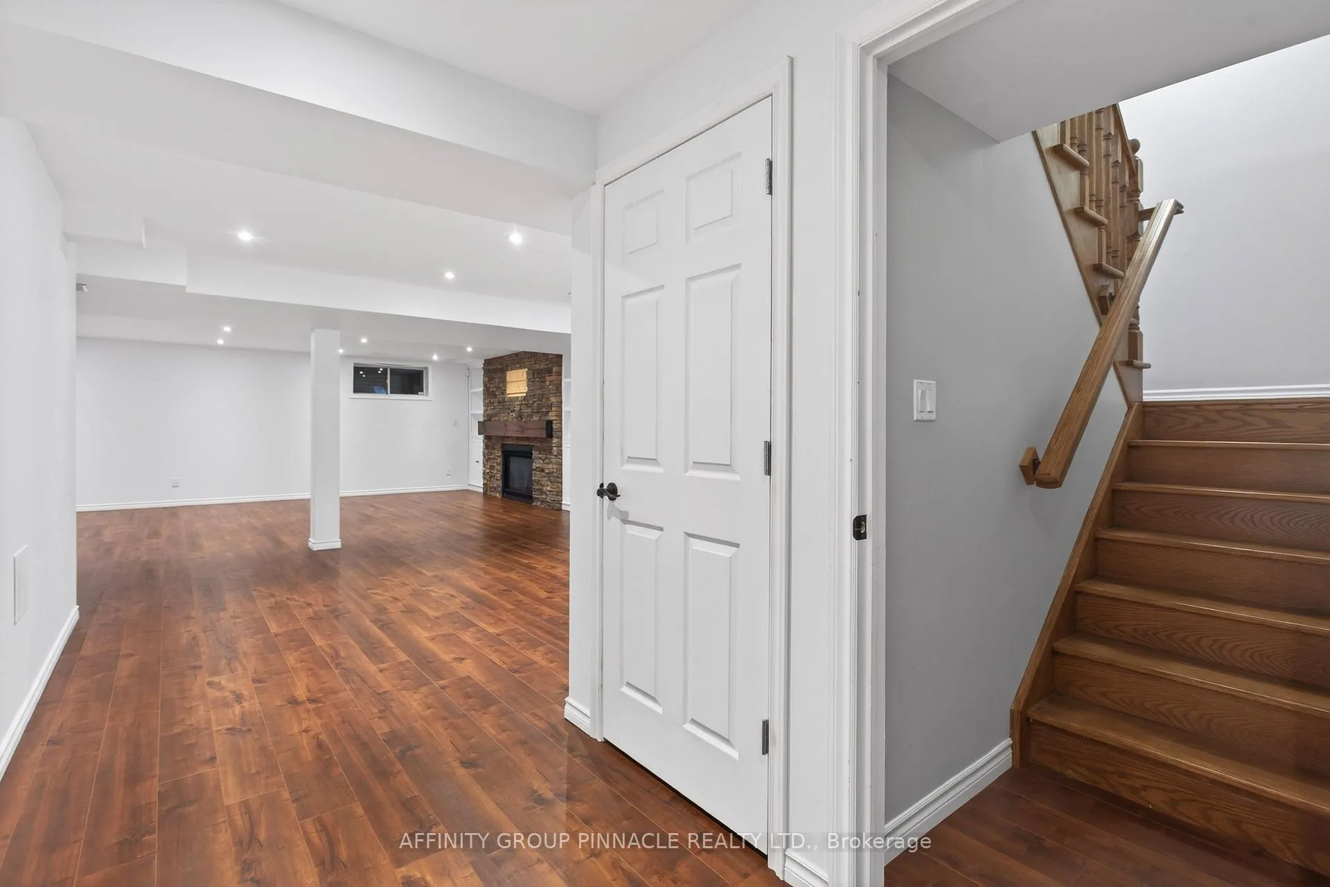 Photo 33 of 31 Ellis Crescent, Kawartha Lakes, Lindsay — HOMEH