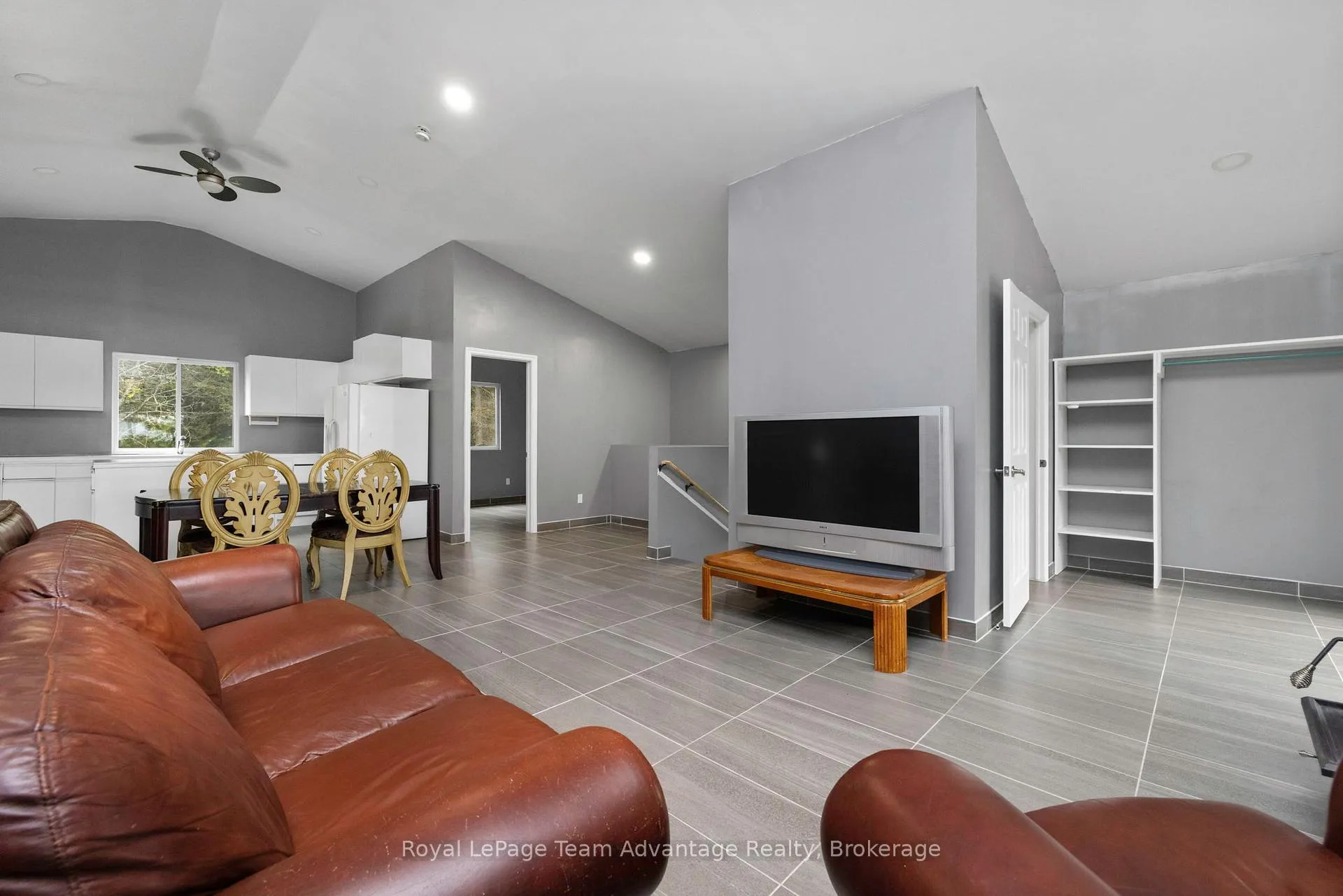 Photo 8 of 11 Nickles Cove Road, Whitestone, Dunchurch — HOMEH