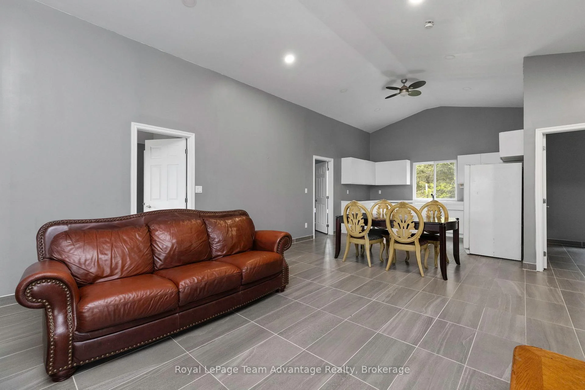Photo 34 of 11 Nickles Cove Road, Whitestone, Dunchurch — HOMEH