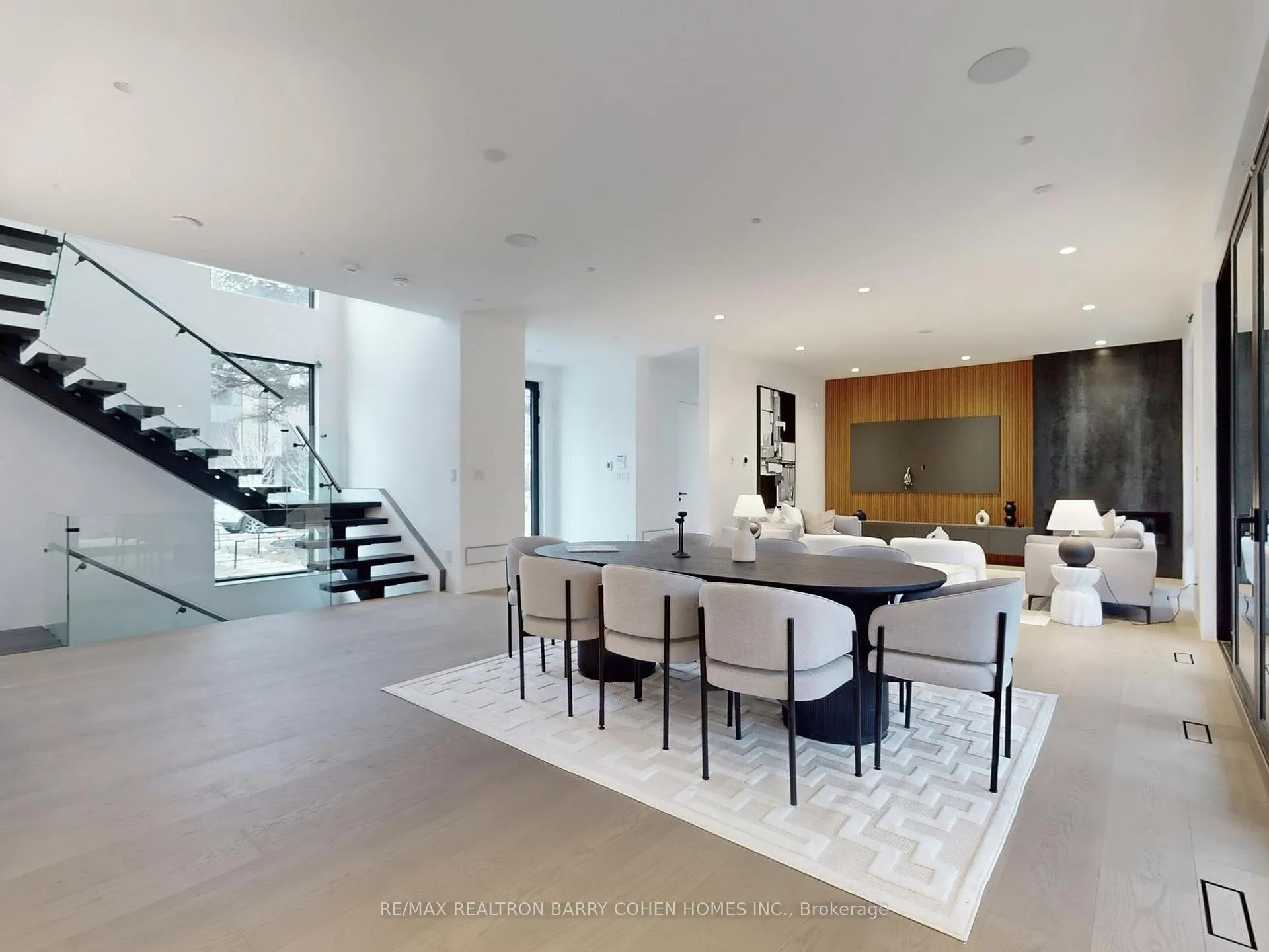 Photo 5 of 135 Imperial Street, Toronto, Yonge-Eglinton — HOMEH