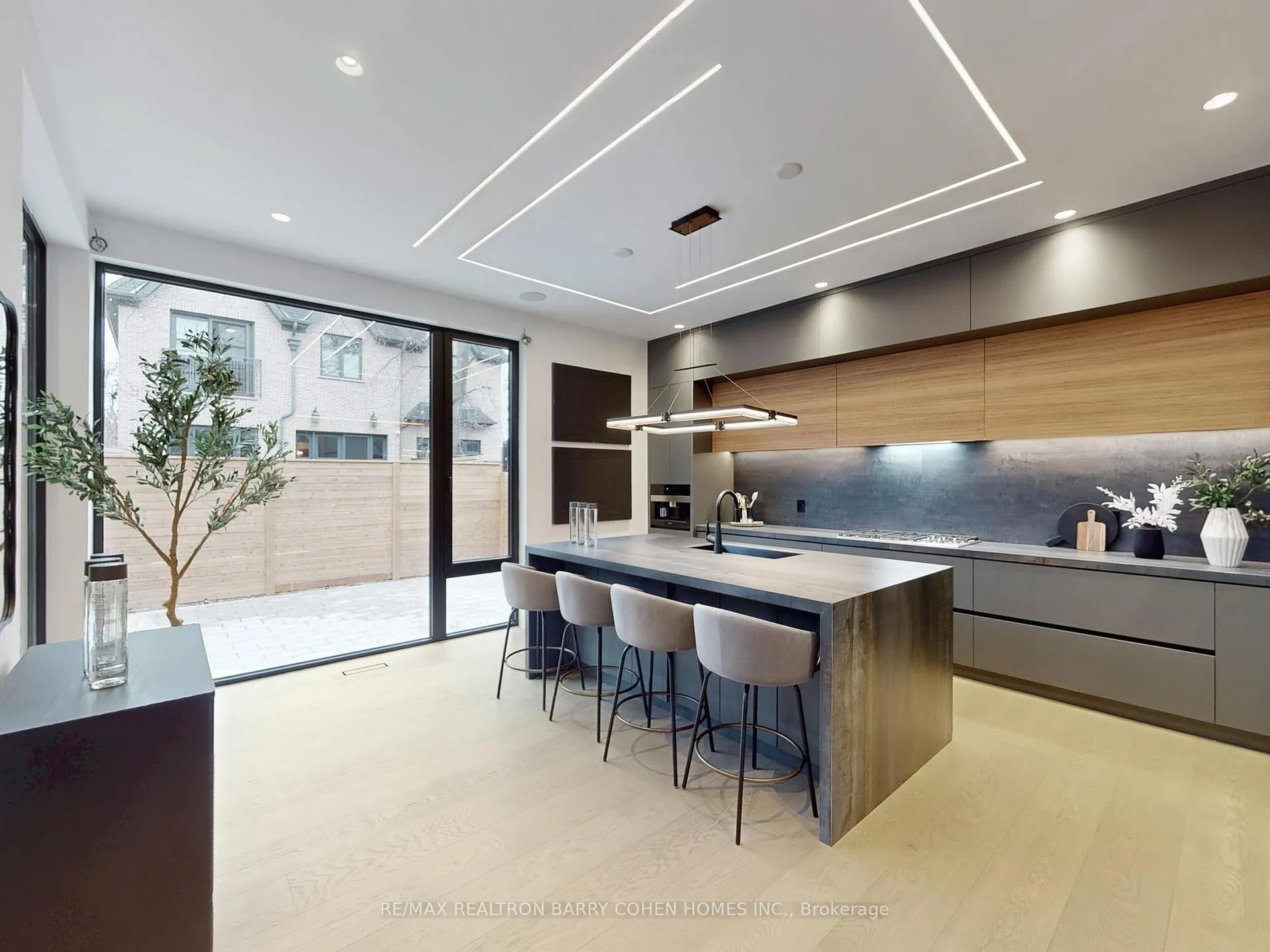 Photo 11 of 135 Imperial Street, Toronto, Yonge-Eglinton — HOMEH