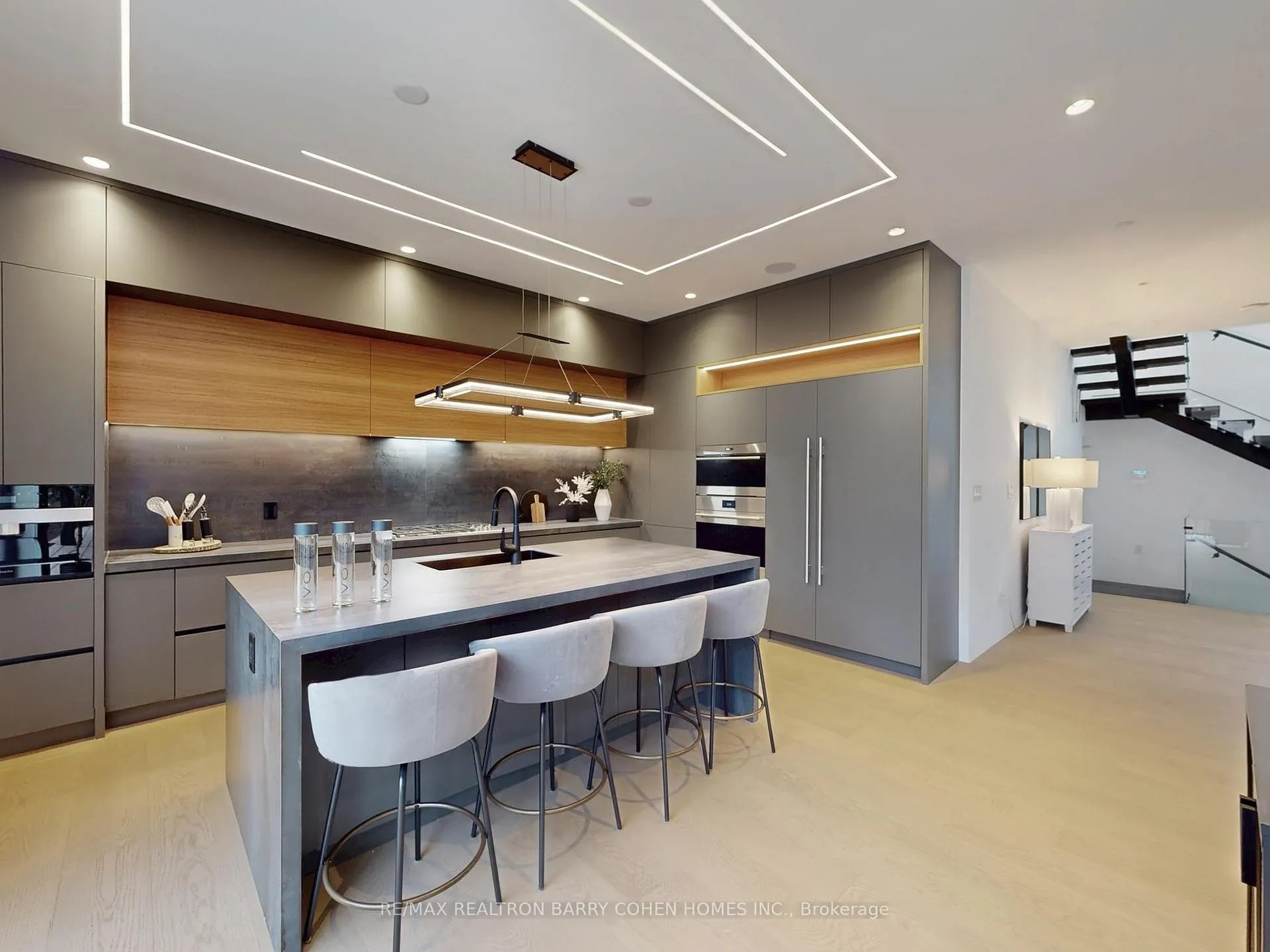 Photo 13 of 135 Imperial Street, Toronto, Yonge-Eglinton — HOMEH