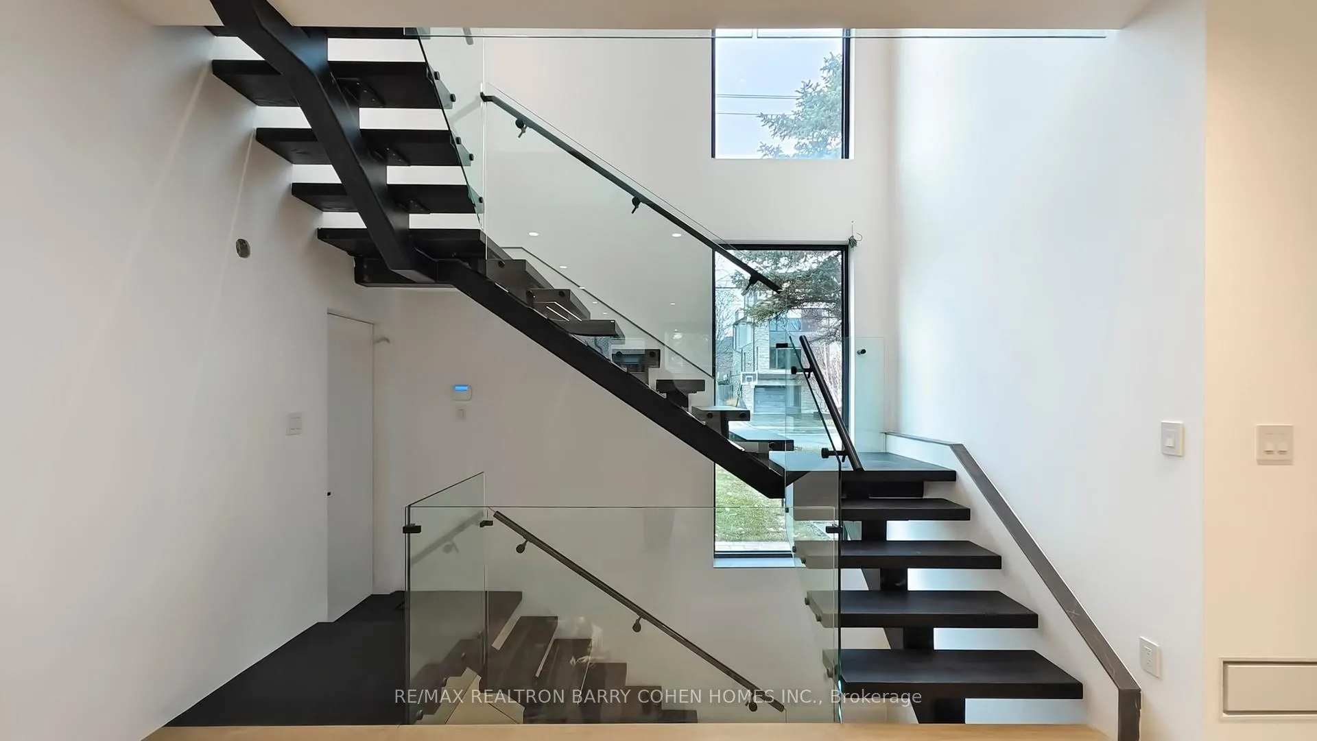 Photo 17 of 135 Imperial Street, Toronto, Yonge-Eglinton — HOMEH