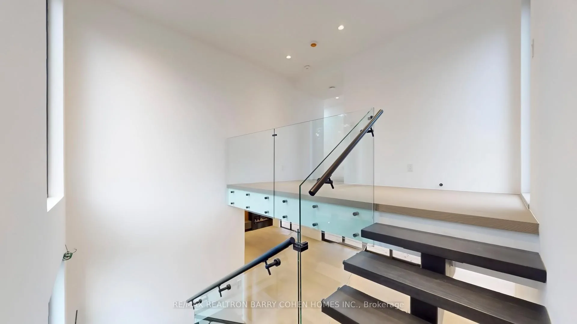 Photo 18 of 135 Imperial Street, Toronto, Yonge-Eglinton — HOMEH