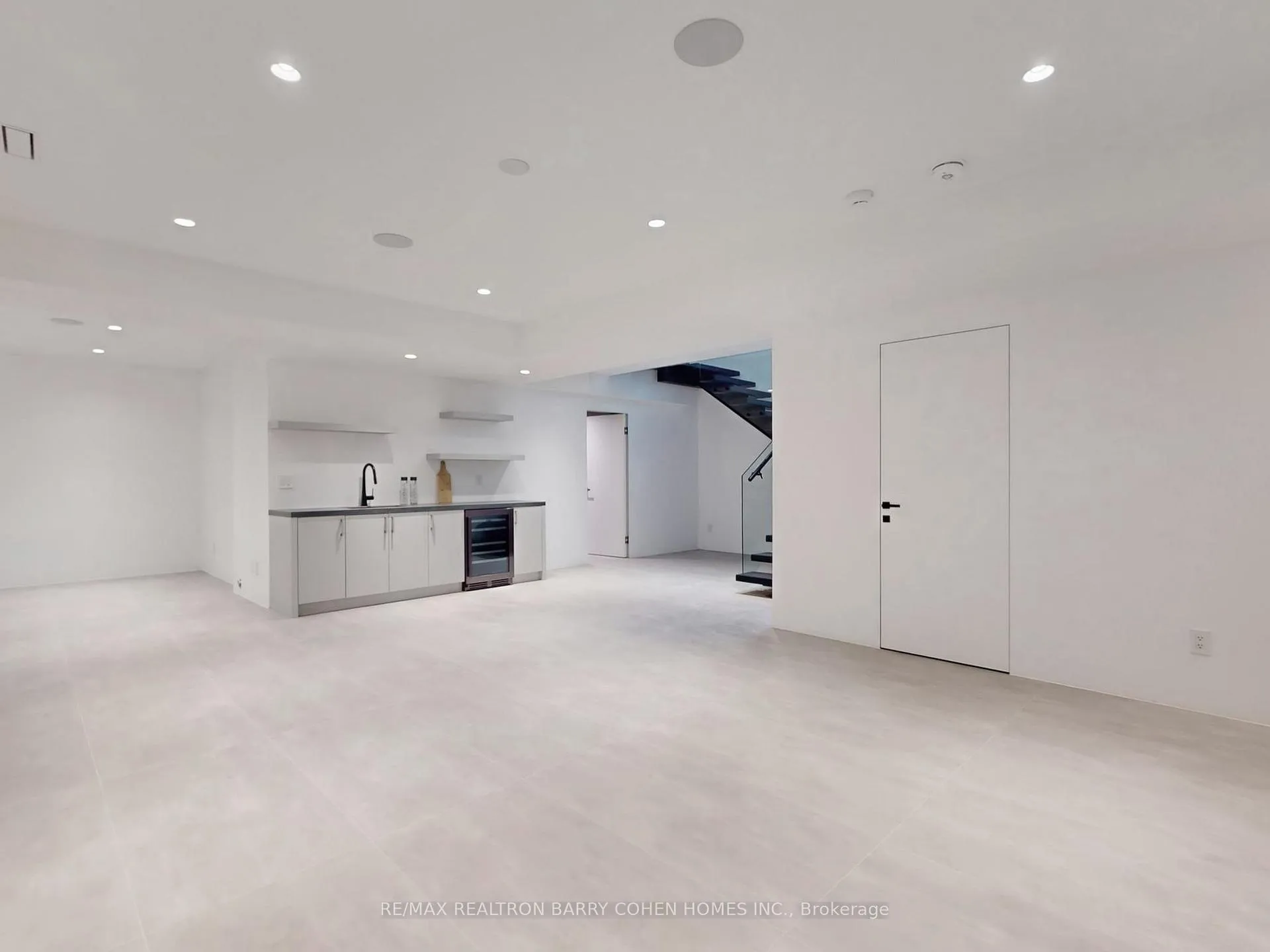 Photo 37 of 135 Imperial Street, Toronto, Yonge-Eglinton — HOMEH