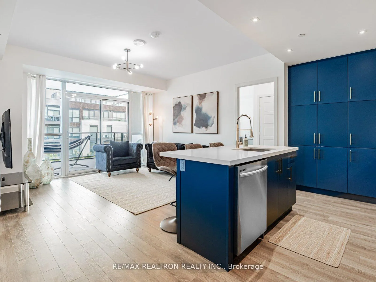 Photo of Unit 315, 375 Sea Ray Avenue