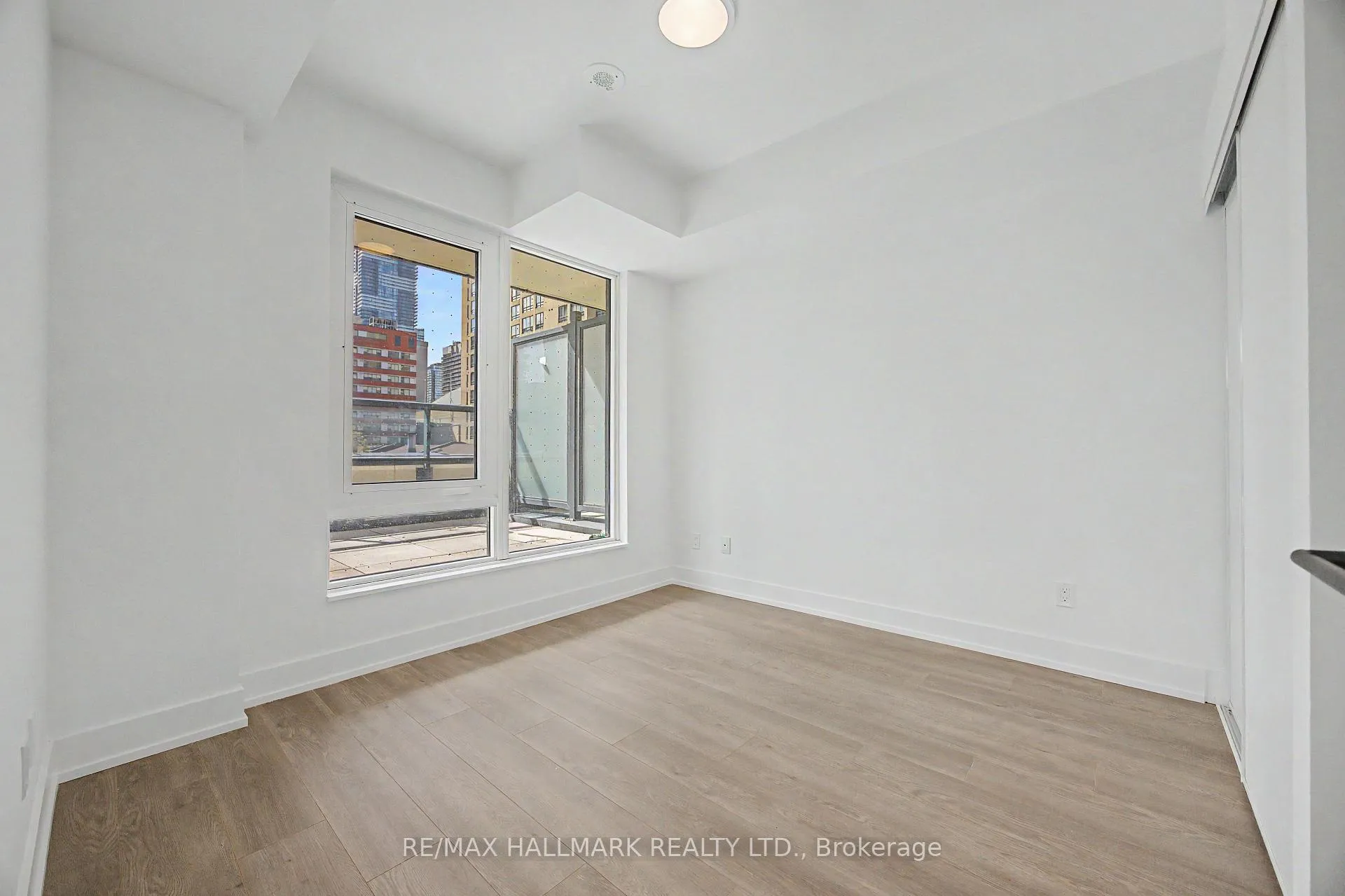 Photo 15 of Unit 403, 308 Jarvis Street, Toronto, Church-Yonge Corridor — HOMEH
