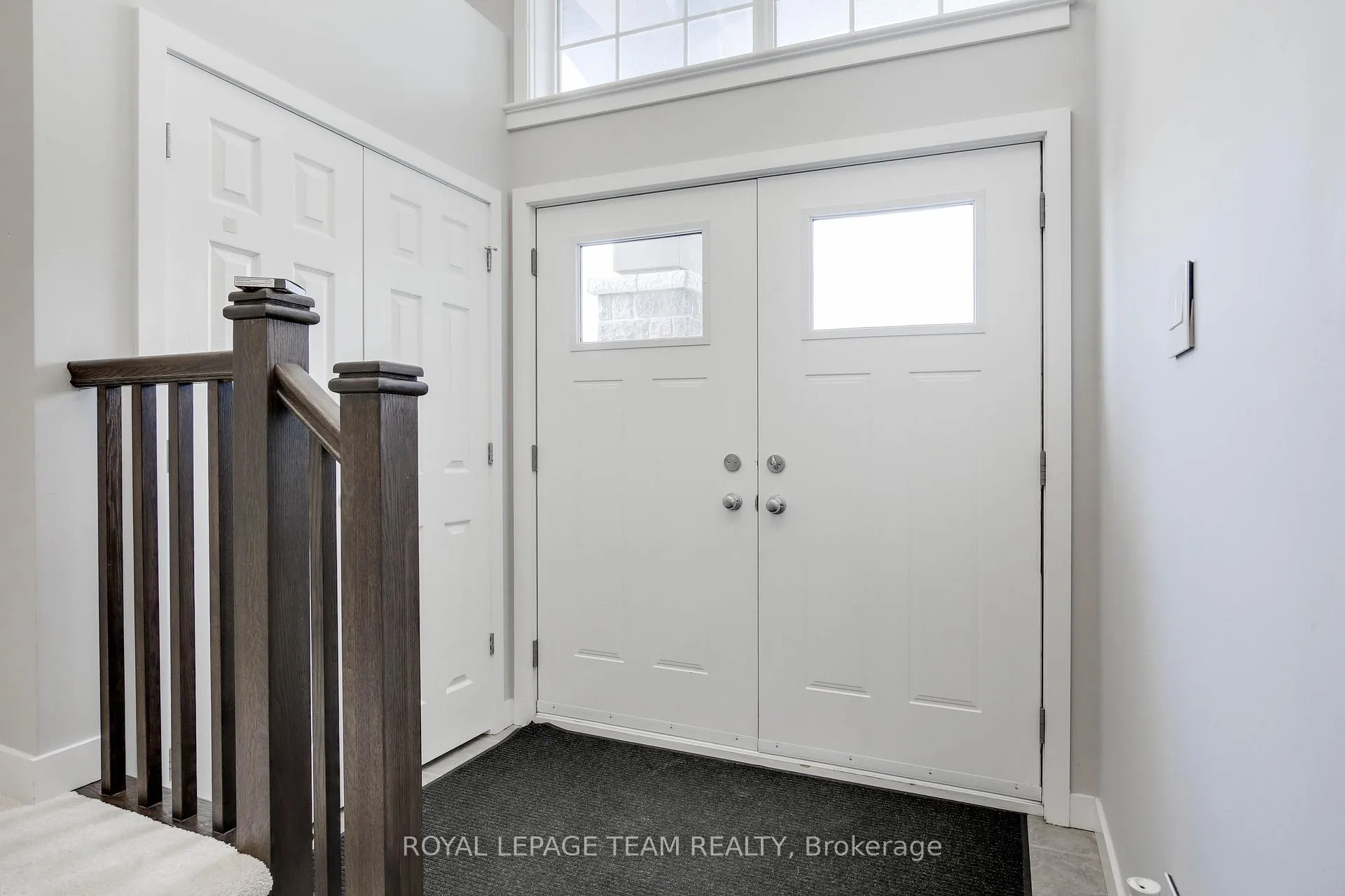 Photo 3 of 389 Andalusian Crescent, Ottawa, Kanata - Emerald Meadows/Trailwest — HOMEH