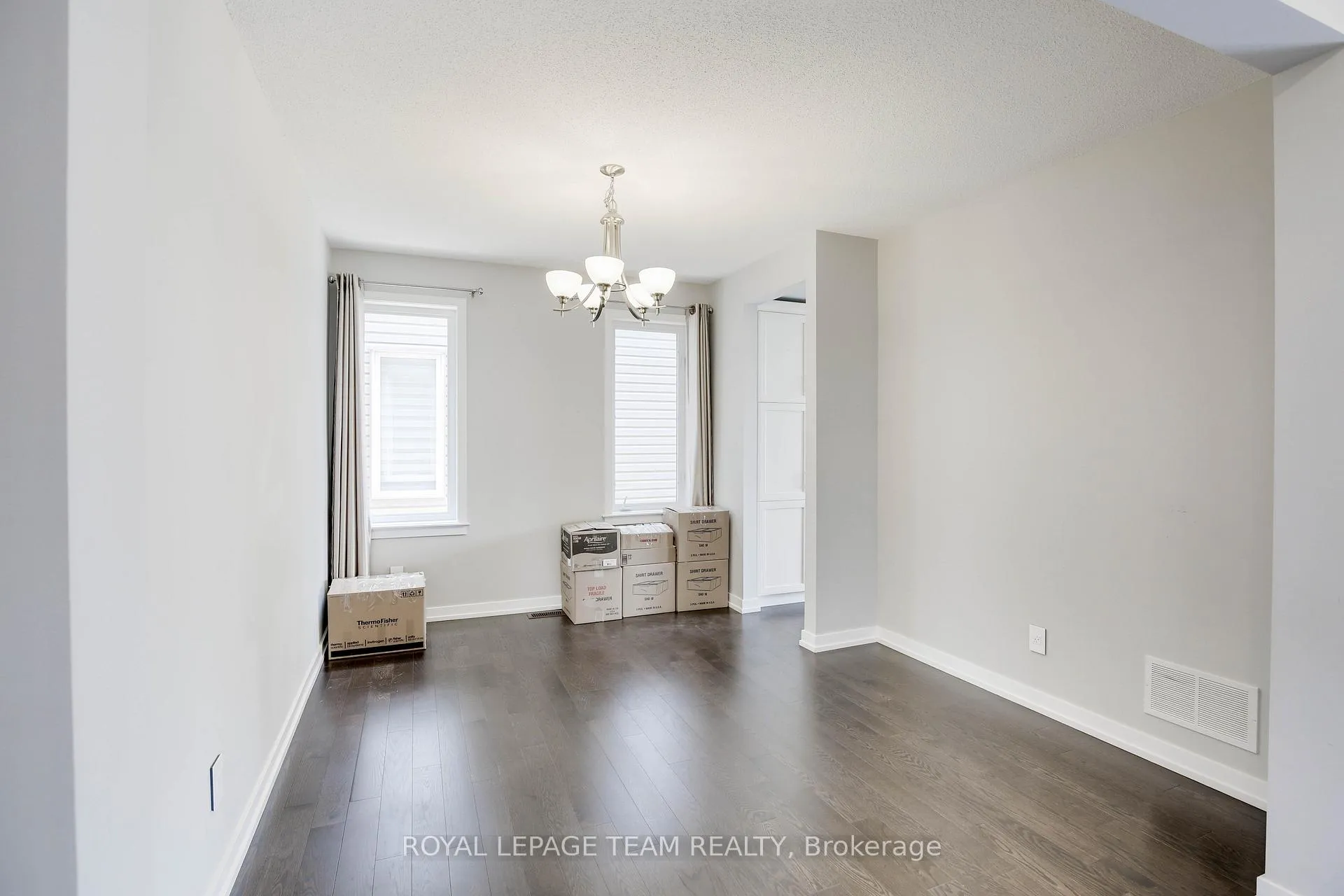 Photo 10 of 389 Andalusian Crescent, Ottawa, Kanata - Emerald Meadows/Trailwest — HOMEH