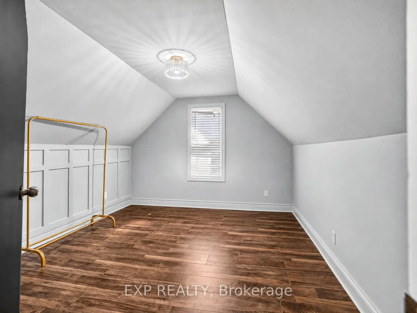 Photo 10 of 5520 Highland Avenue, Niagara Falls, Hospital — HOMEH