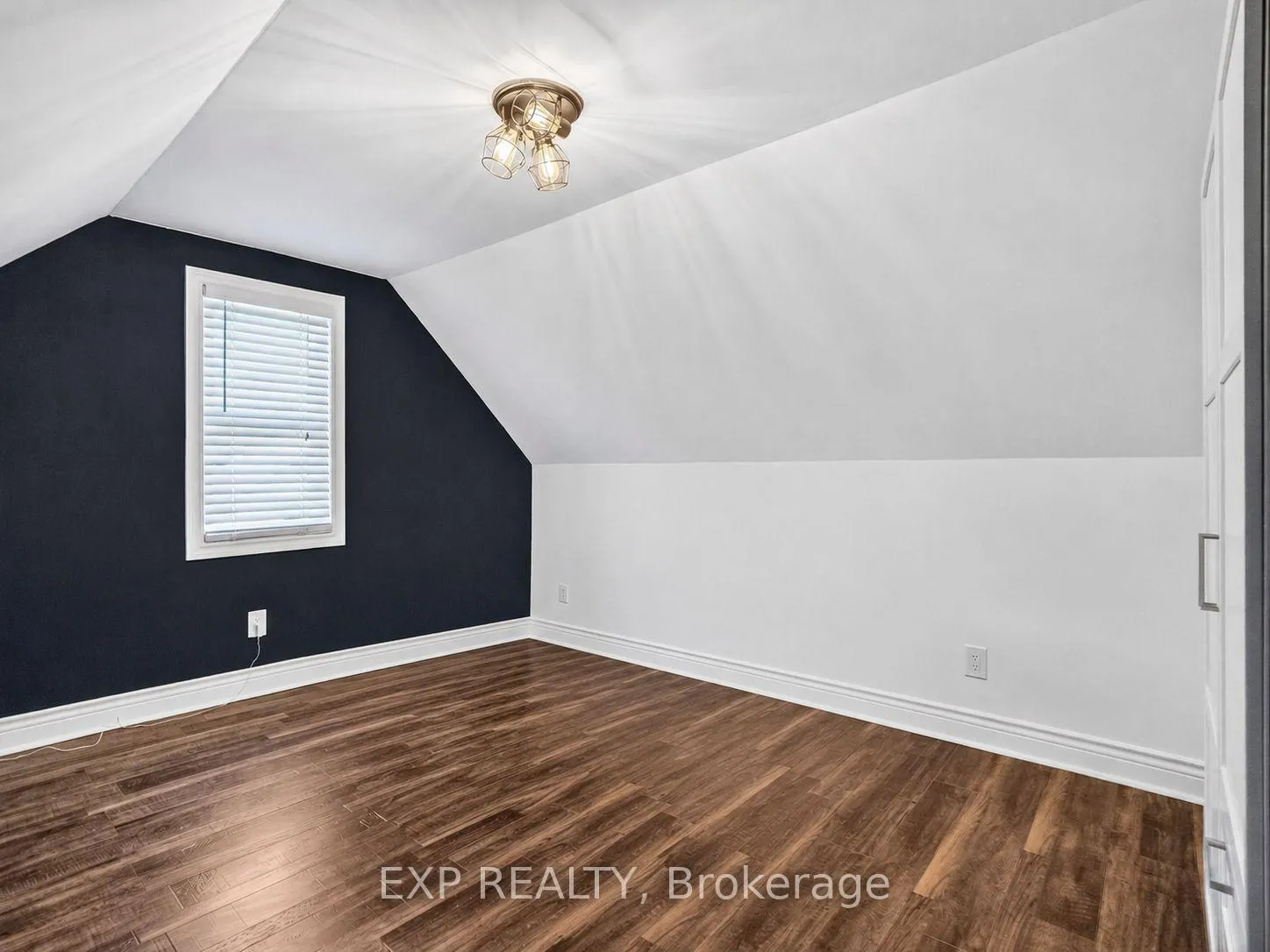 Photo 11 of 5520 Highland Avenue, Niagara Falls, Hospital — HOMEH