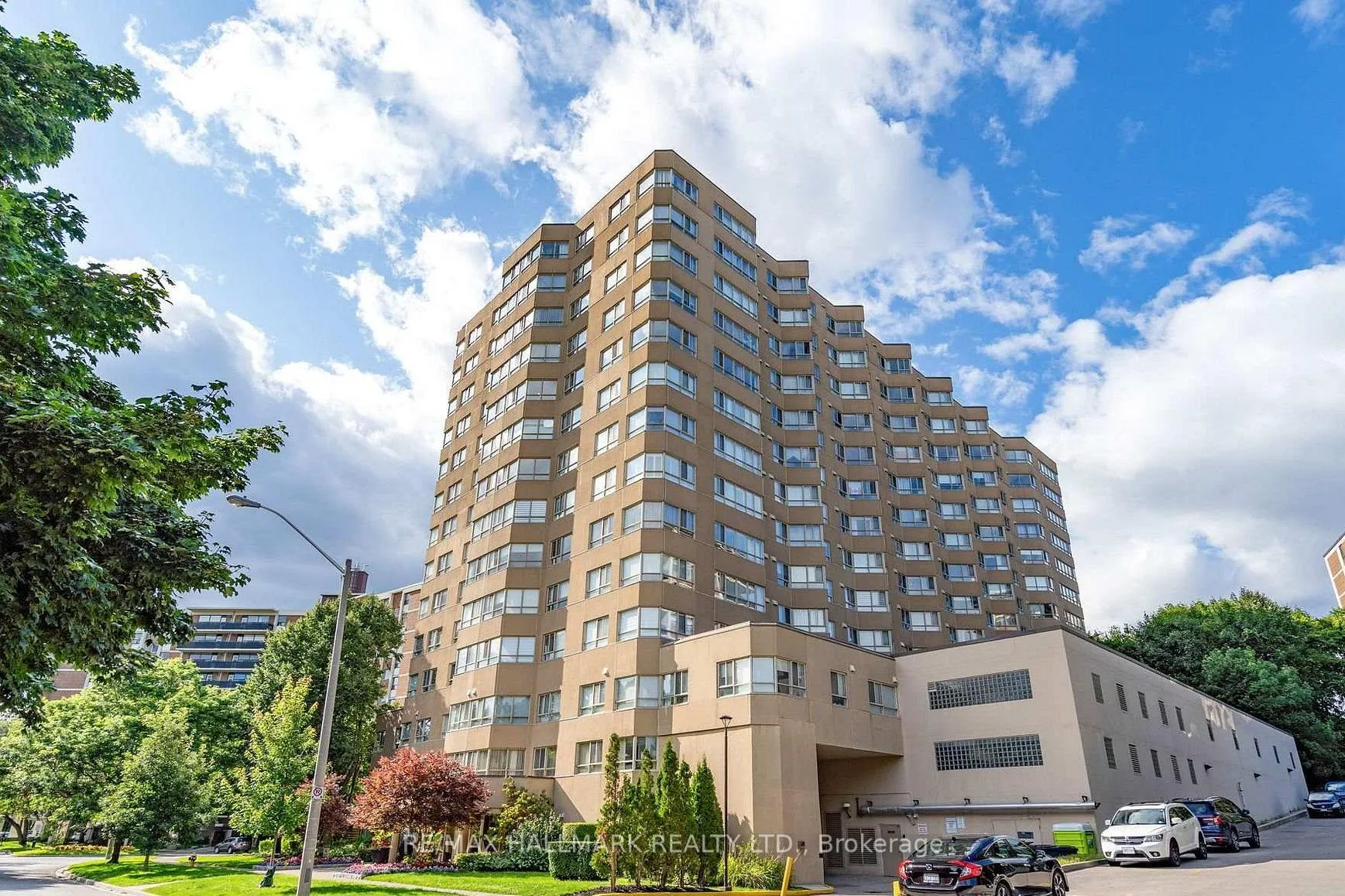 Photo 2 of Unit 705, 4 Park Vista, Toronto, O'Connor-Parkview — HOMEH