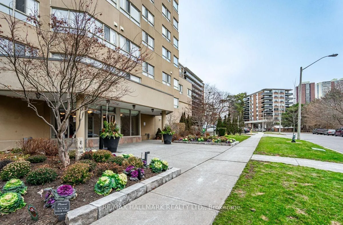 Photo 4 of Unit 705, 4 Park Vista, Toronto, O'Connor-Parkview — HOMEH