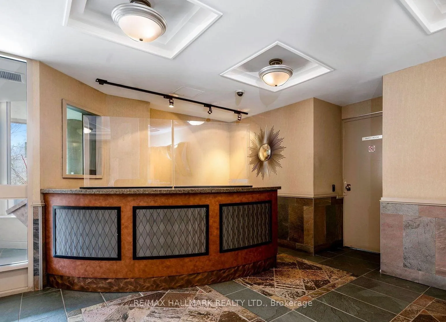Photo 7 of Unit 705, 4 Park Vista, Toronto, O'Connor-Parkview — HOMEH