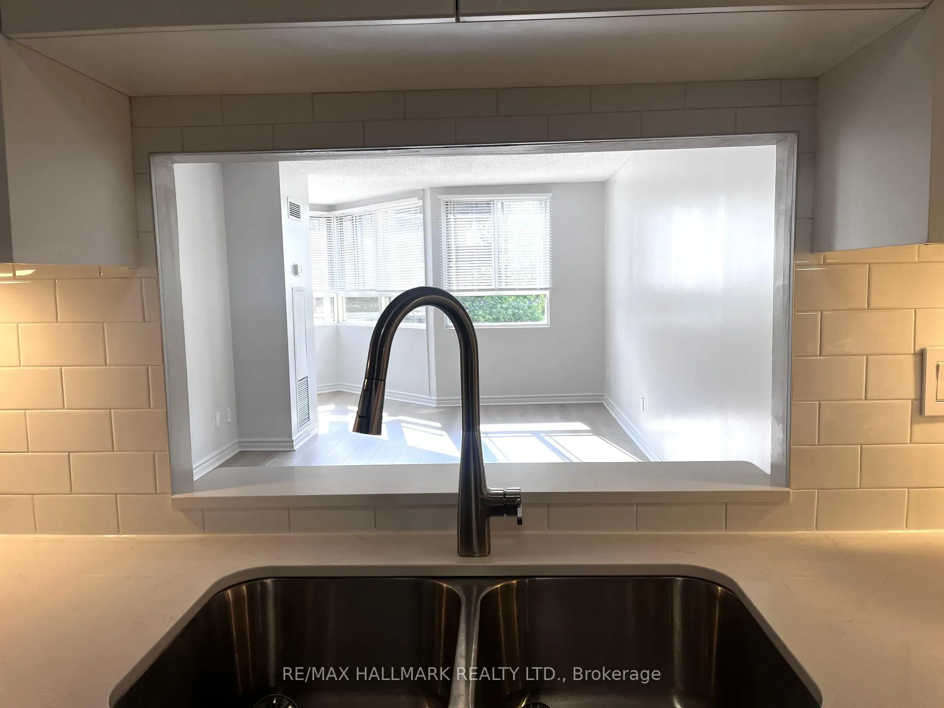 Photo 16 of Unit 705, 4 Park Vista, Toronto, O'Connor-Parkview — HOMEH