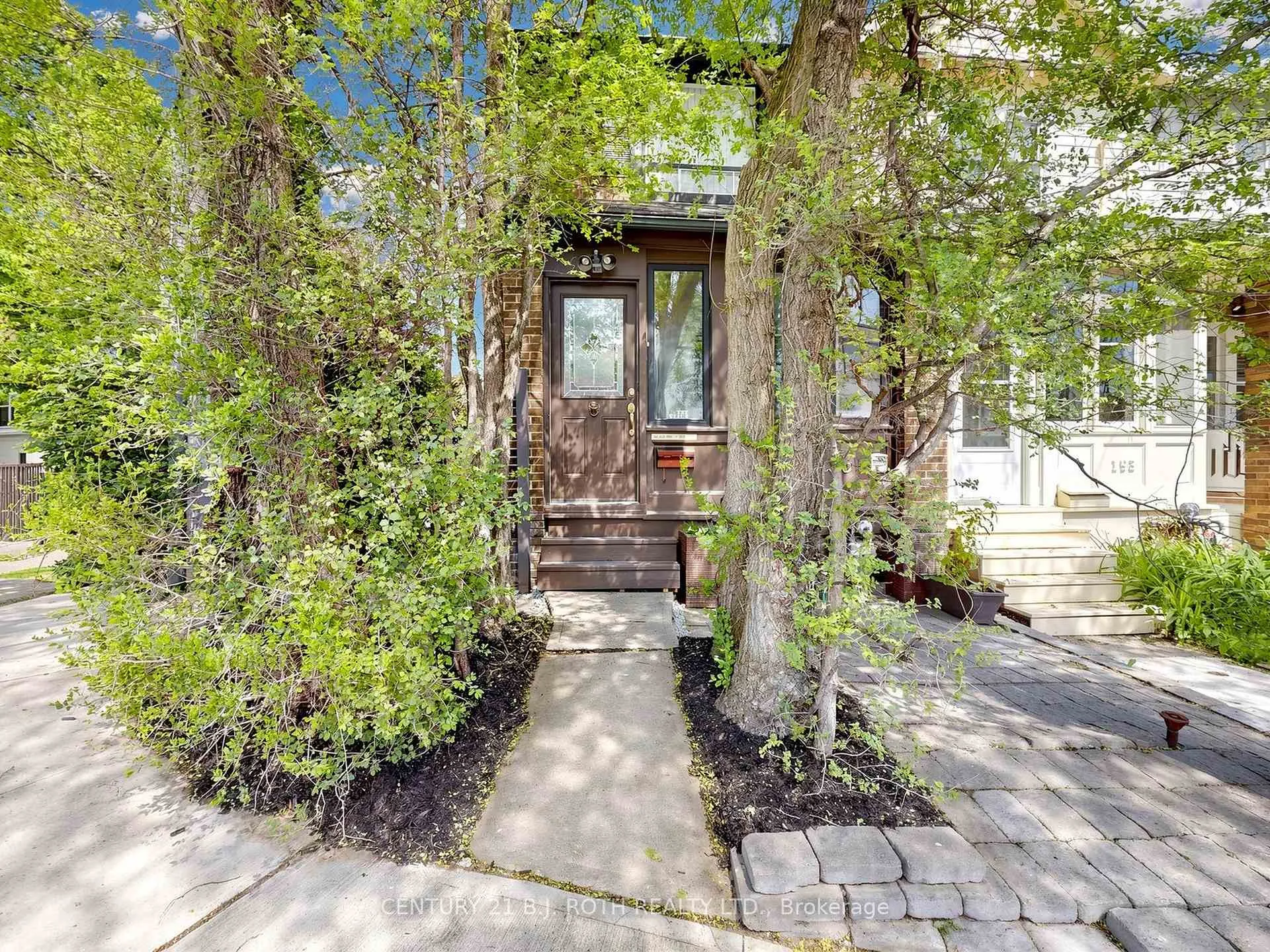 Photo 3 of 195 Wheeler Avenue, Toronto, The Beaches — HOMEH