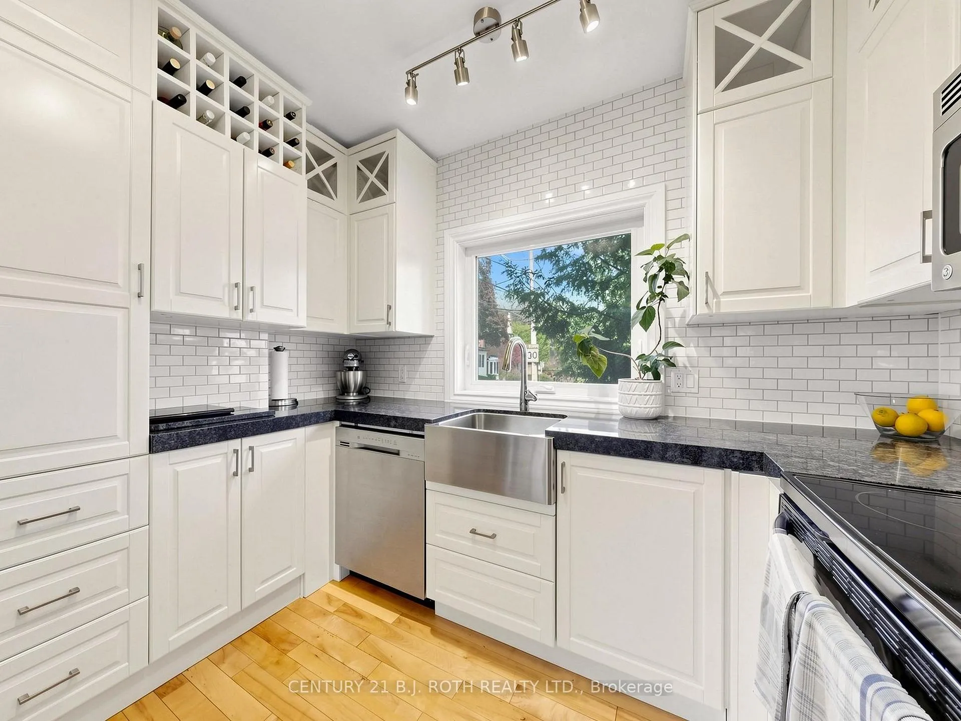 Photo 15 of 195 Wheeler Avenue, Toronto, The Beaches — HOMEH