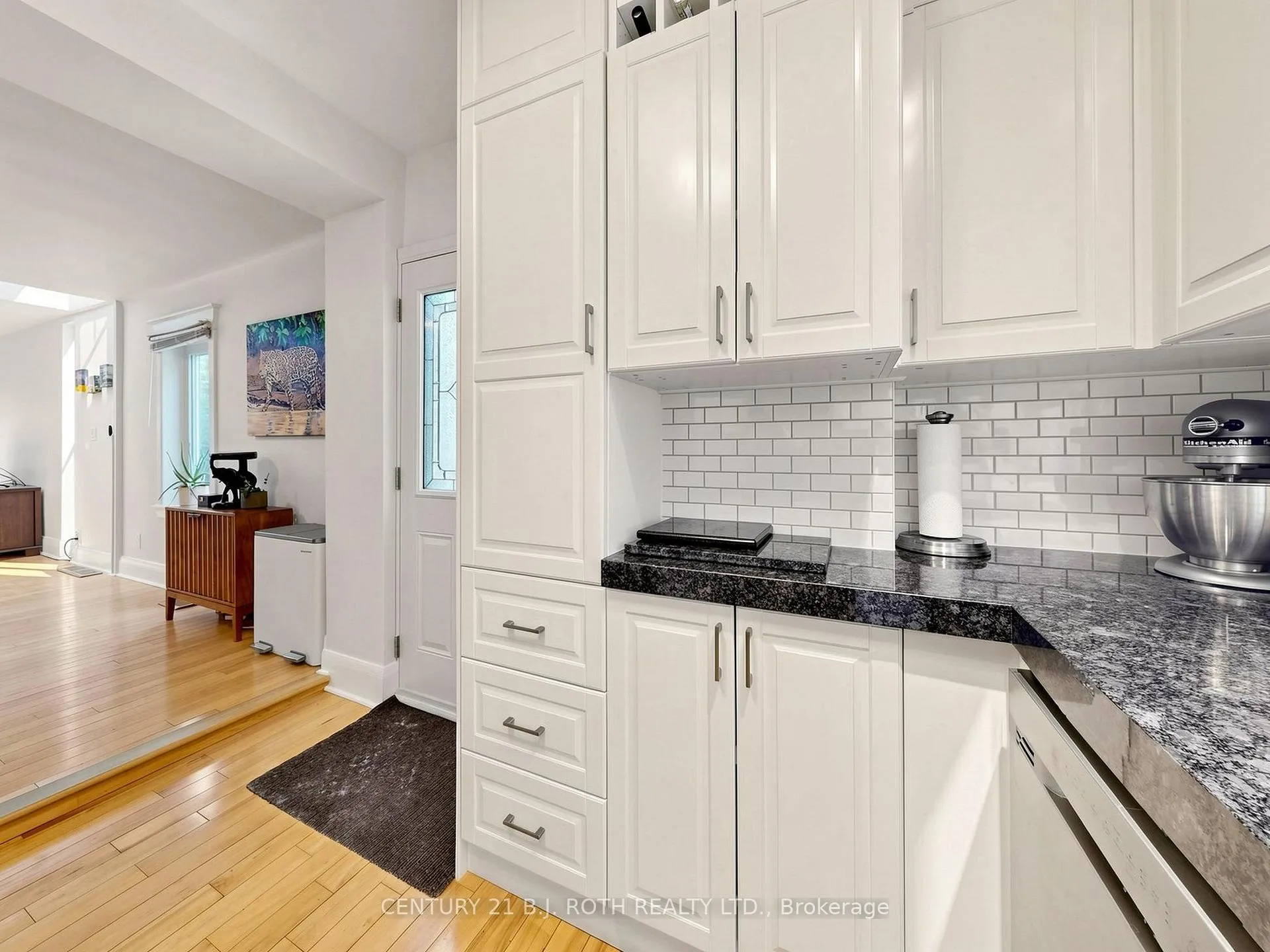 Photo 16 of 195 Wheeler Avenue, Toronto, The Beaches — HOMEH