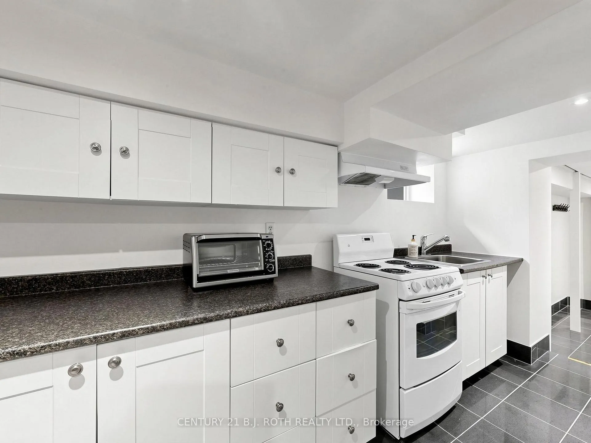 Photo 34 of 195 Wheeler Avenue, Toronto, The Beaches — HOMEH