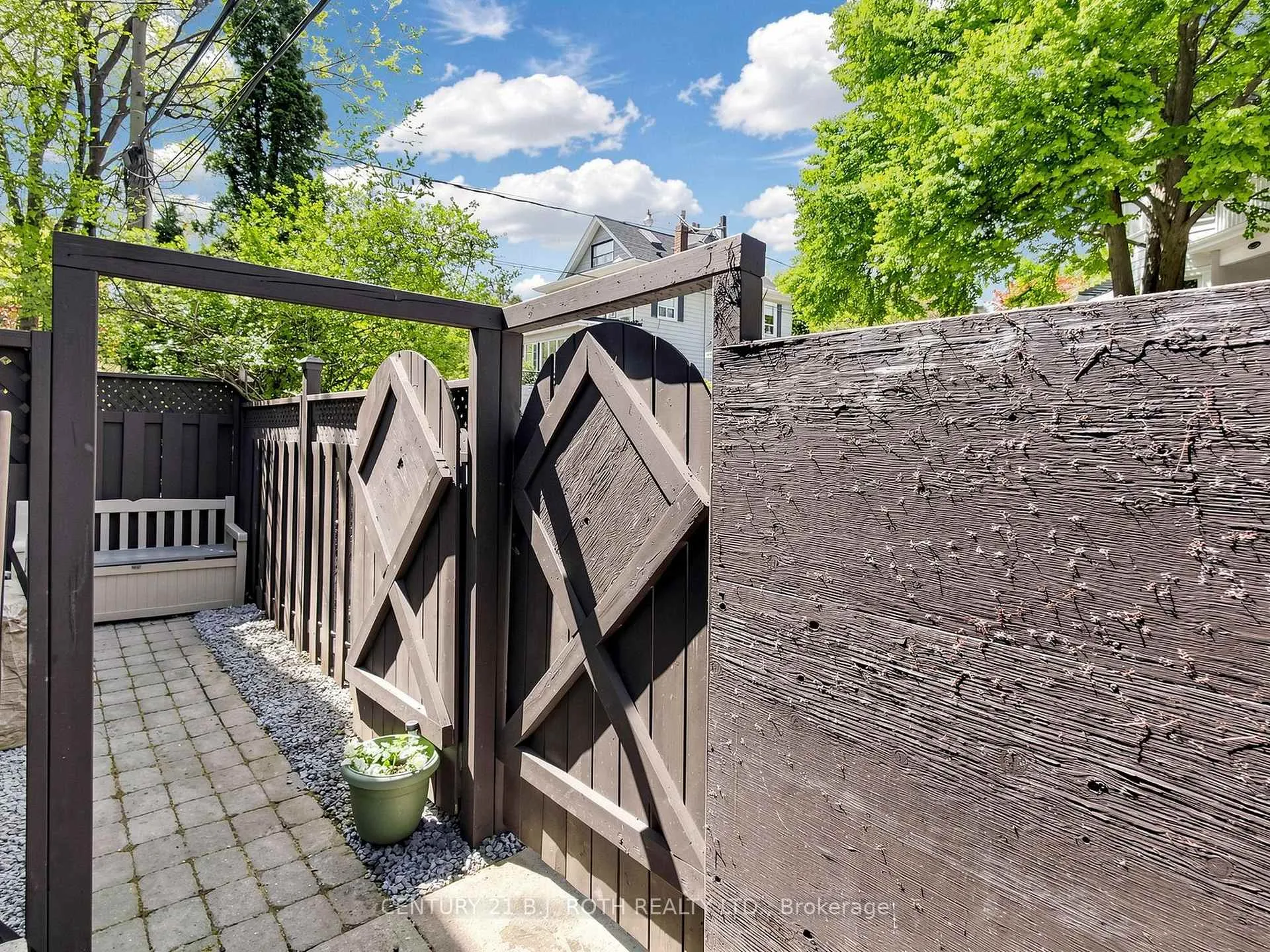 Photo 39 of 195 Wheeler Avenue, Toronto, The Beaches — HOMEH