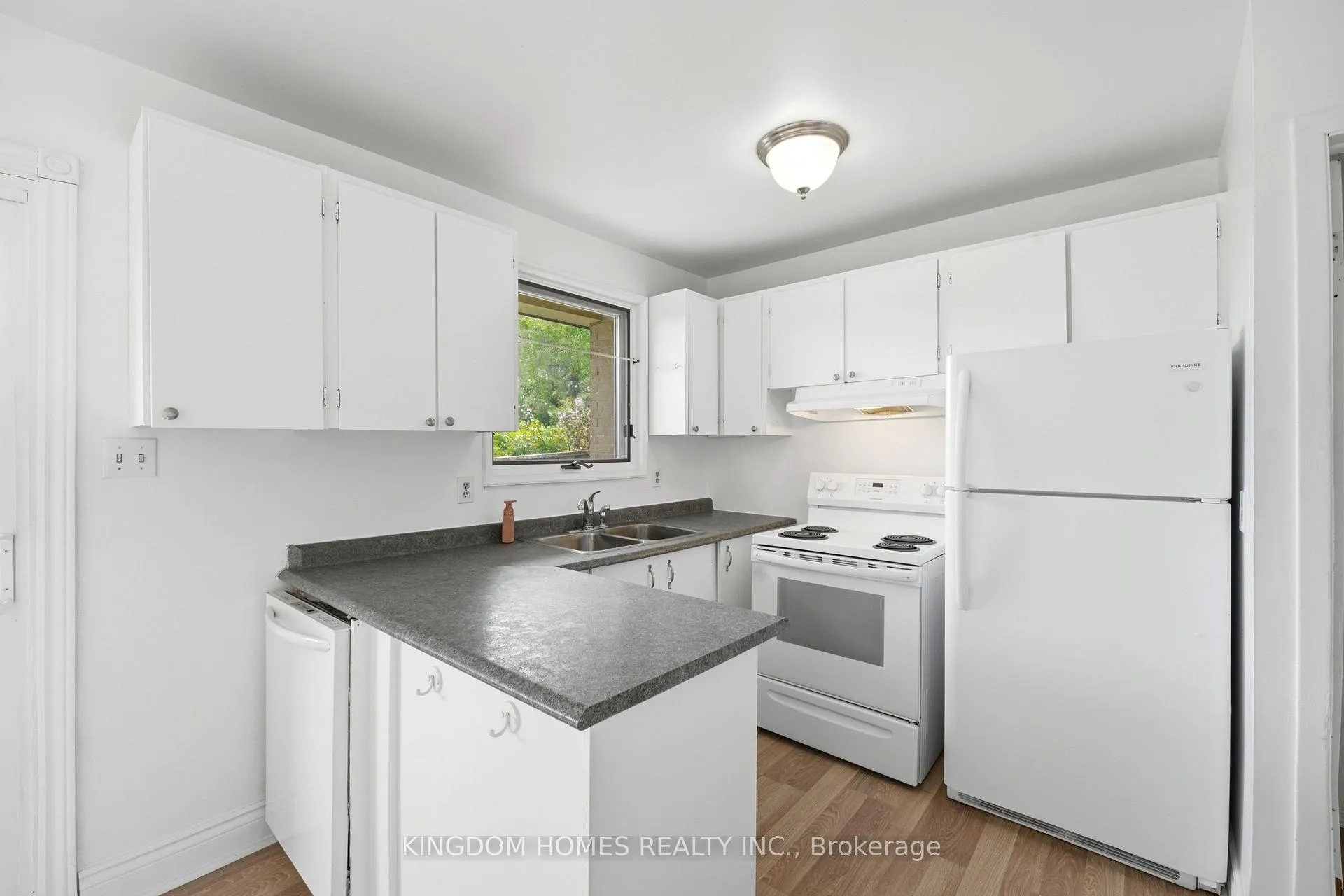 Photo 14 of Unit 20, 20 Mountainview Road S, Halton Hills, Georgetown — HOMEH