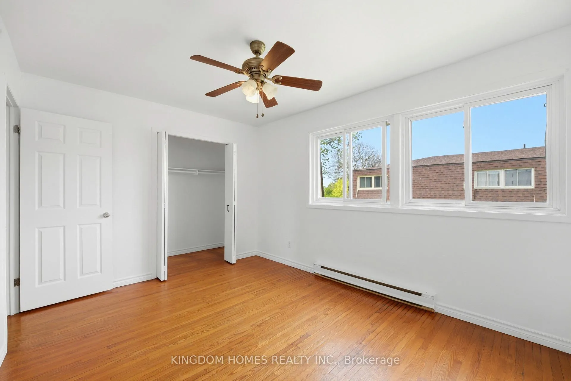 Photo 23 of Unit 20, 20 Mountainview Road S, Halton Hills, Georgetown — HOMEH