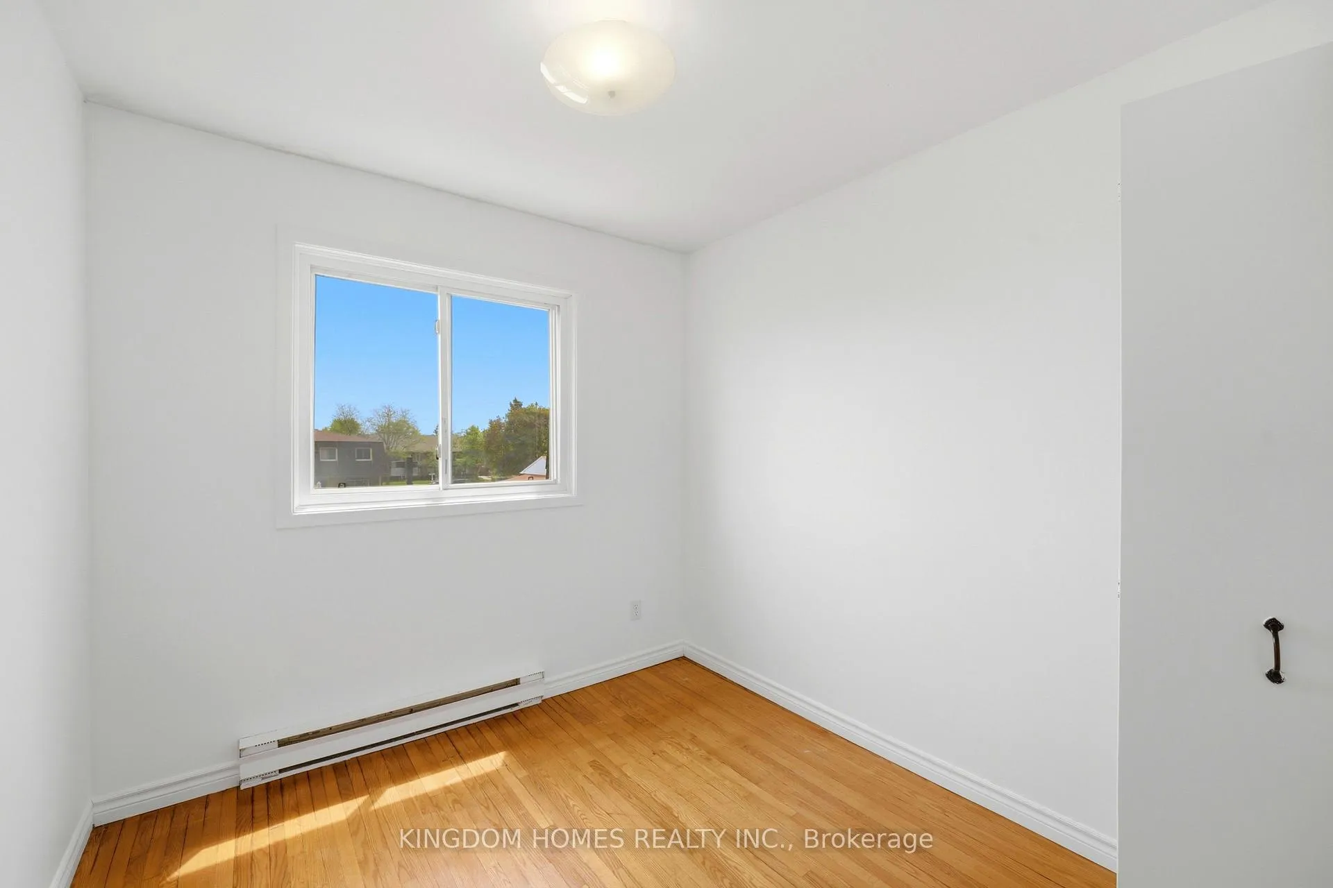 Photo 26 of Unit 20, 20 Mountainview Road S, Halton Hills, Georgetown — HOMEH