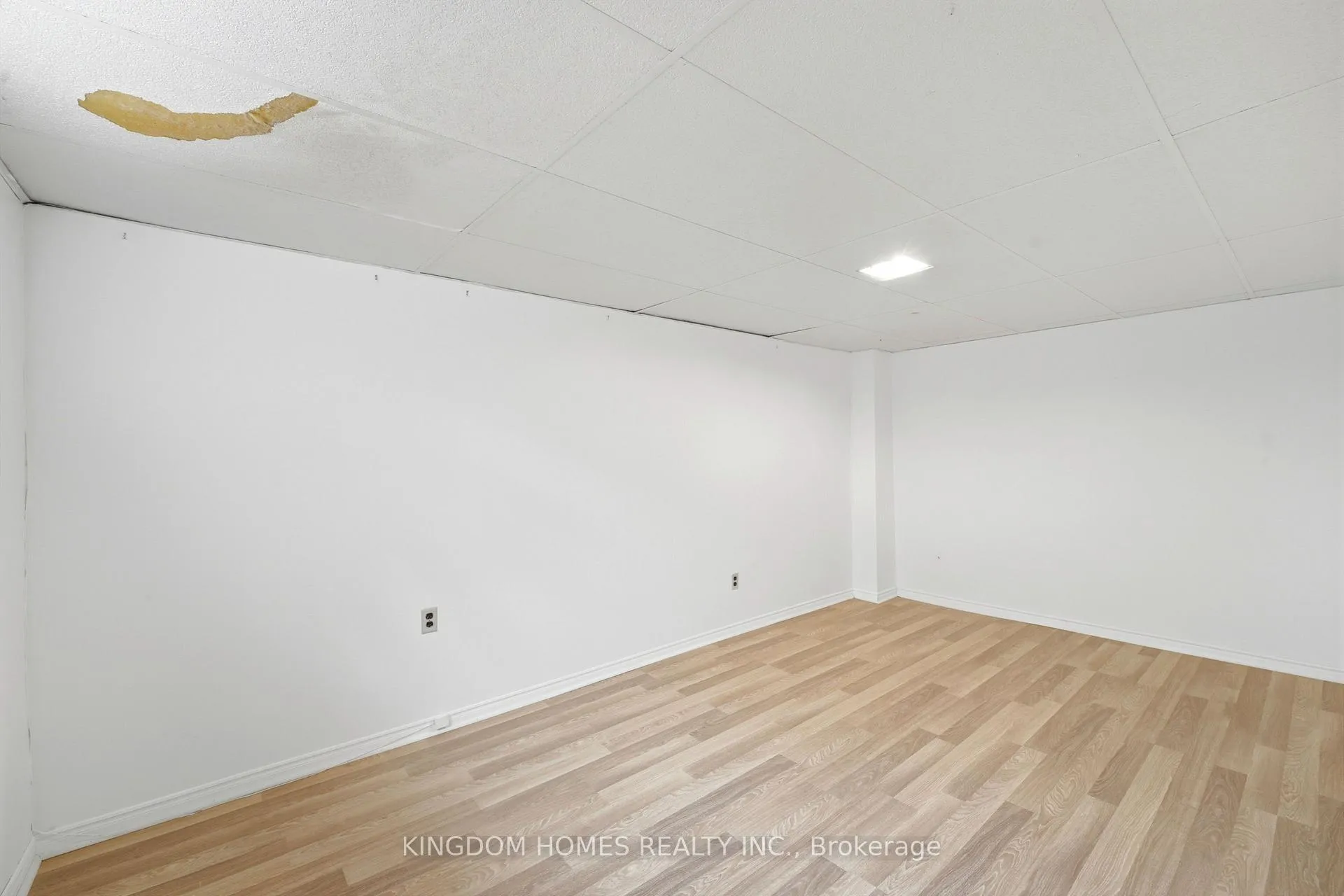 Photo 32 of Unit 20, 20 Mountainview Road S, Halton Hills, Georgetown — HOMEH