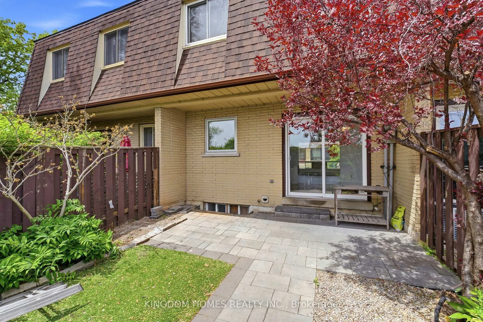 Photo 39 of Unit 20, 20 Mountainview Road S, Halton Hills, Georgetown — HOMEH