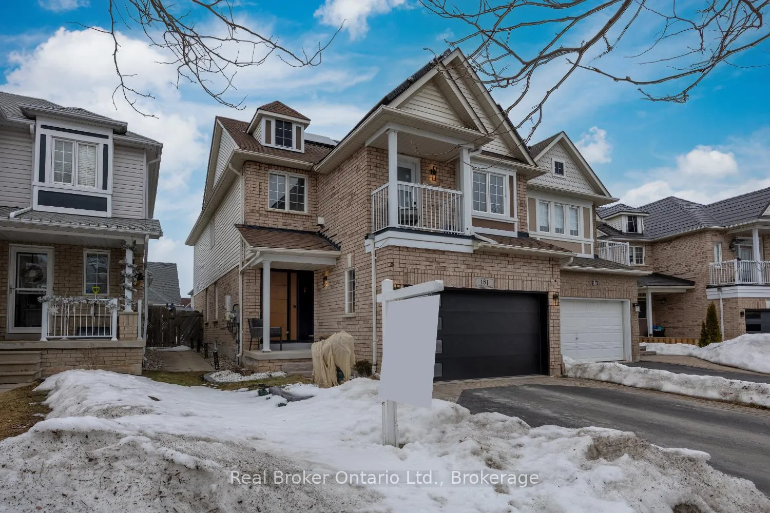 Photo 3 of 181 Madden Place, Clarington, Bowmanville — HOMEH