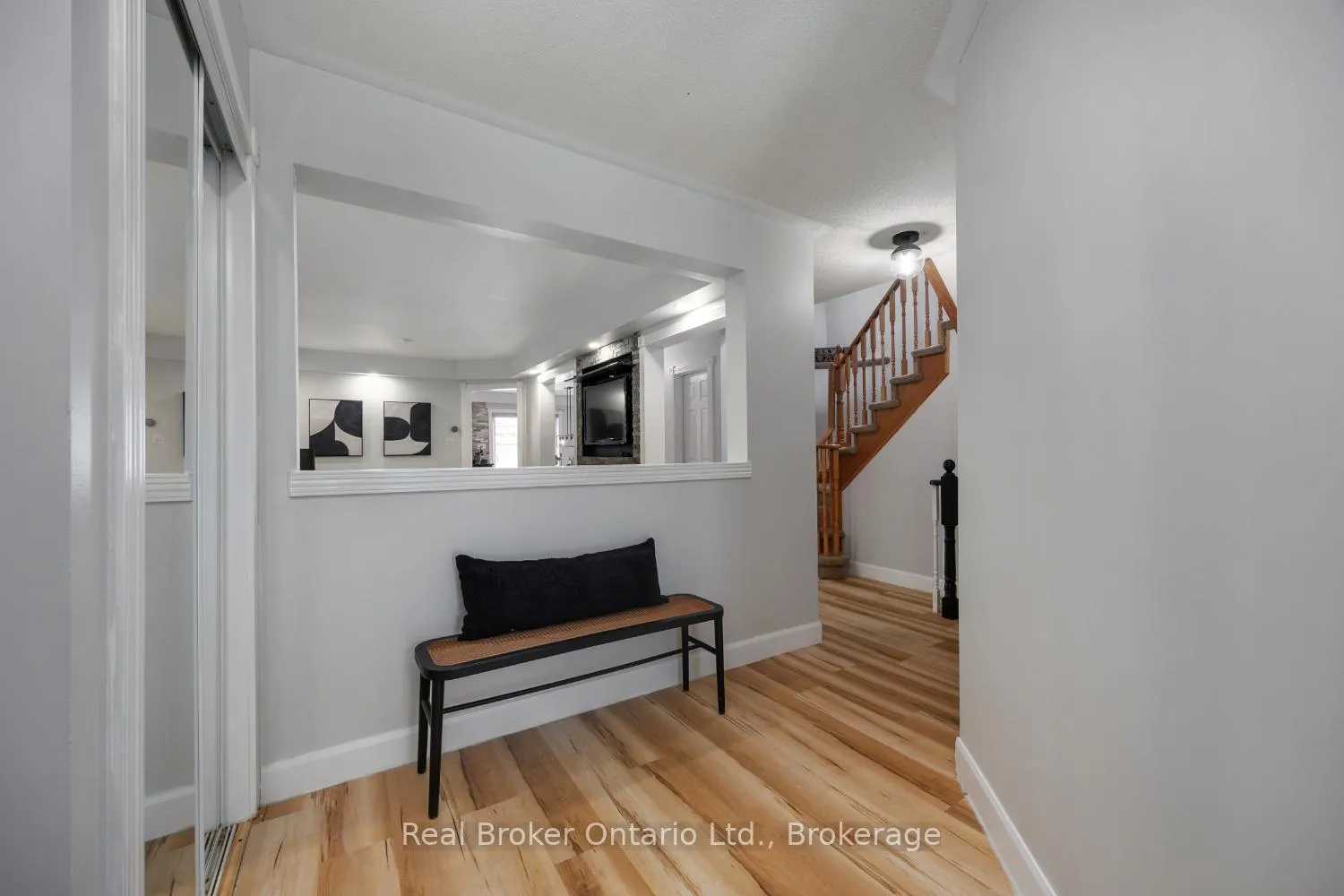 Photo 6 of 181 Madden Place, Clarington, Bowmanville — HOMEH