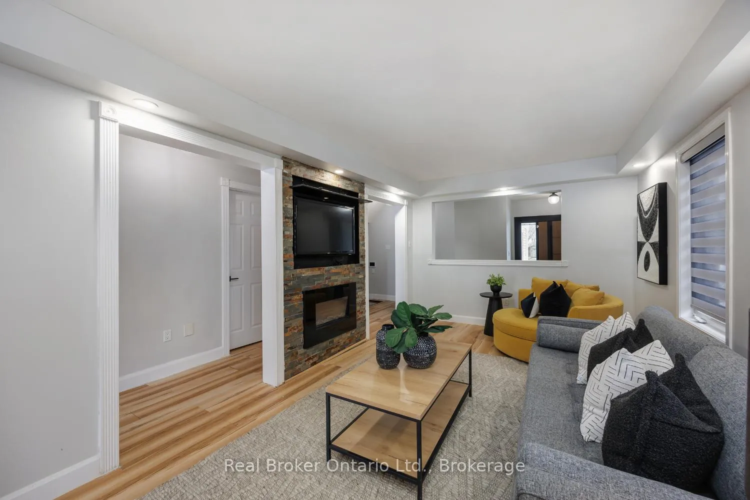 Photo 7 of 181 Madden Place, Clarington, Bowmanville — HOMEH