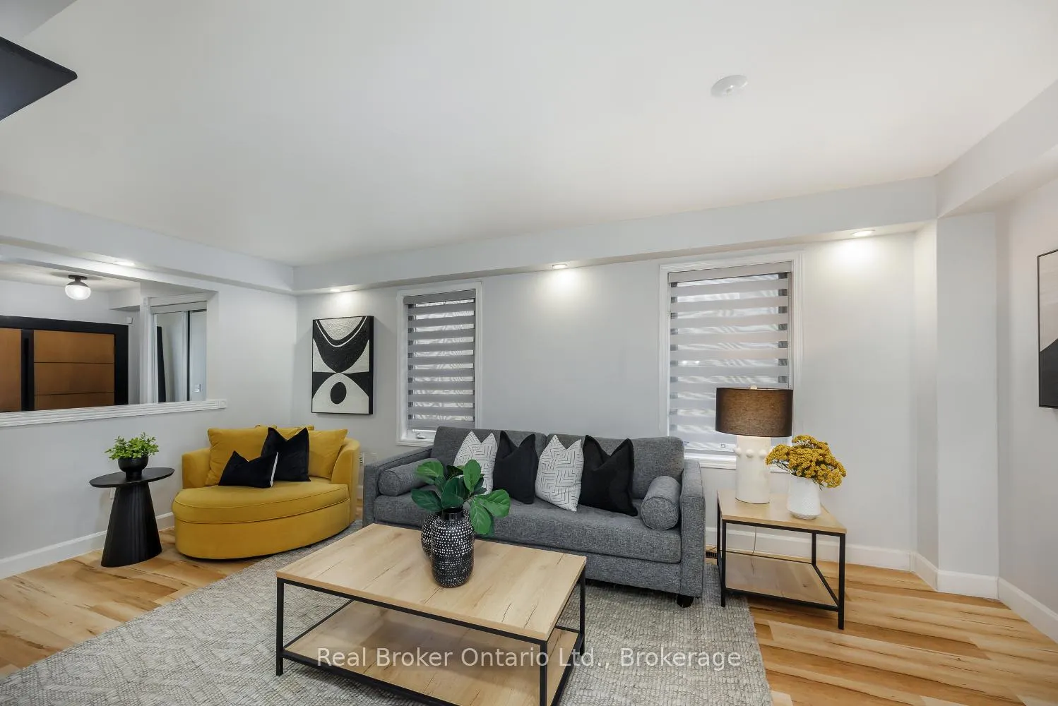 Photo 9 of 181 Madden Place, Clarington, Bowmanville — HOMEH