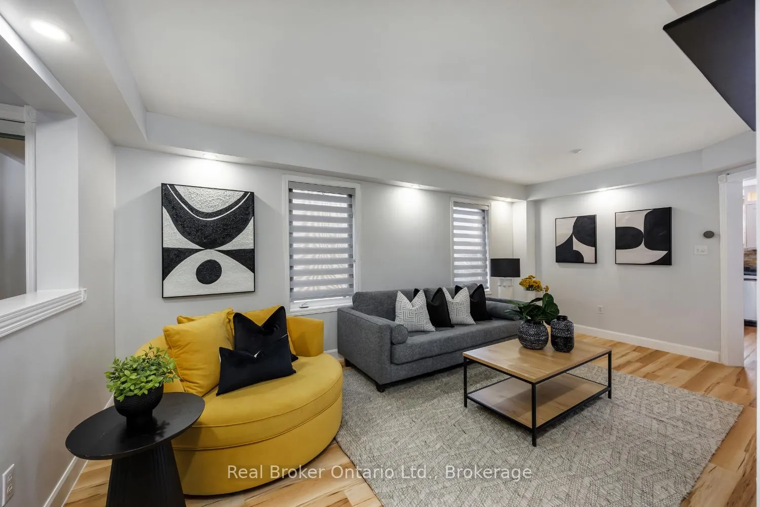 Photo 10 of 181 Madden Place, Clarington, Bowmanville — HOMEH