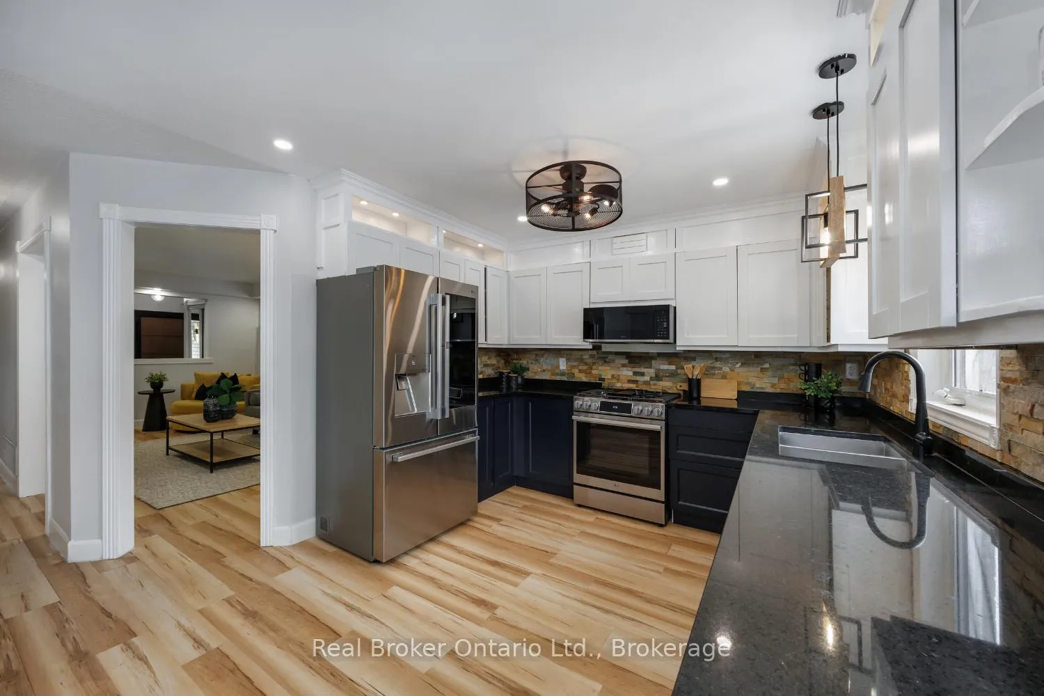 Photo 14 of 181 Madden Place, Clarington, Bowmanville — HOMEH