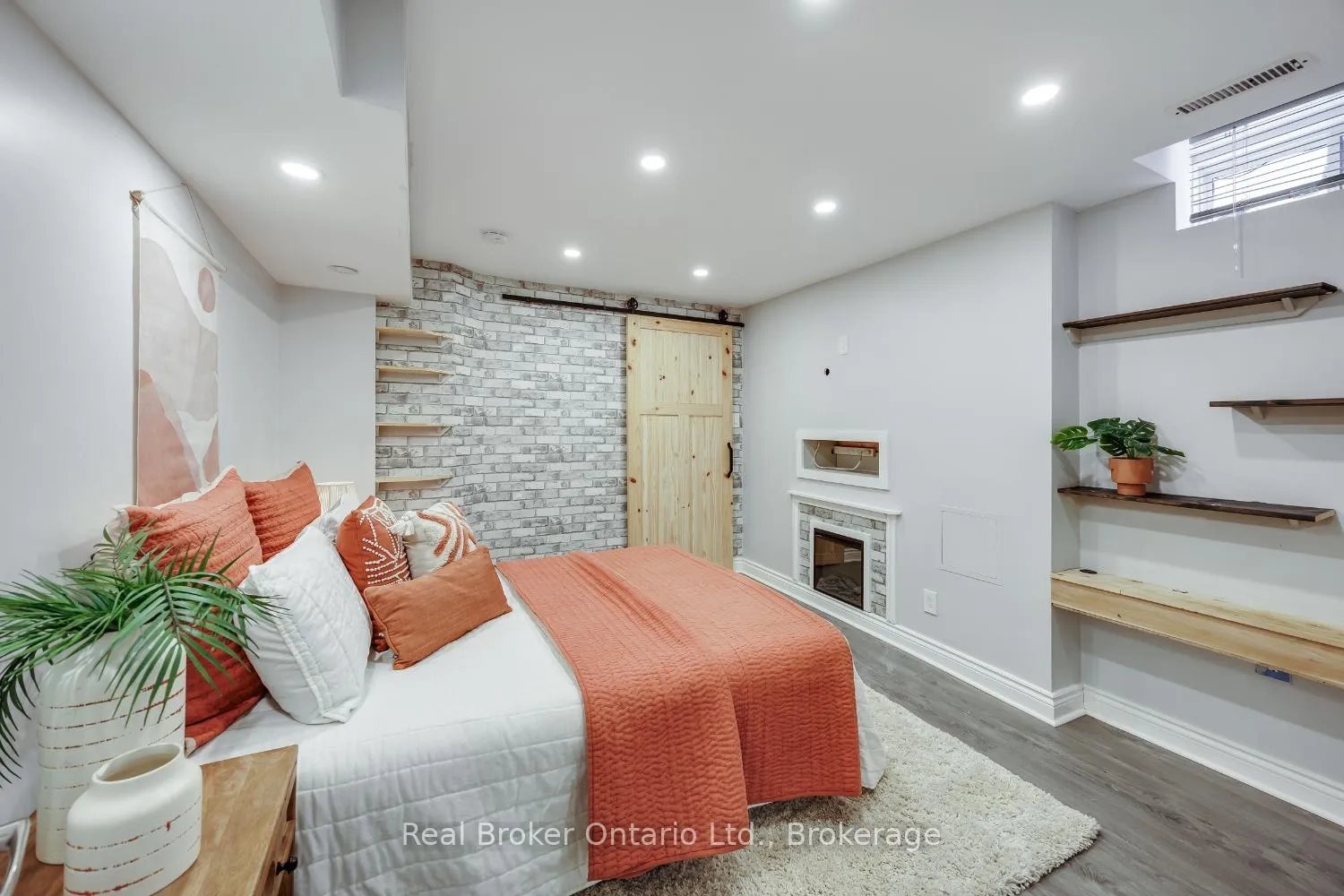 Photo 37 of 181 Madden Place, Clarington, Bowmanville — HOMEH