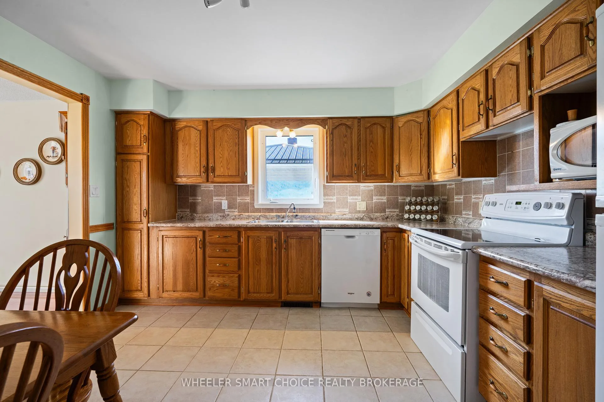 Photo 14 of 37 Dickinson Drive, South Stormont, Ingleside — HOMEH