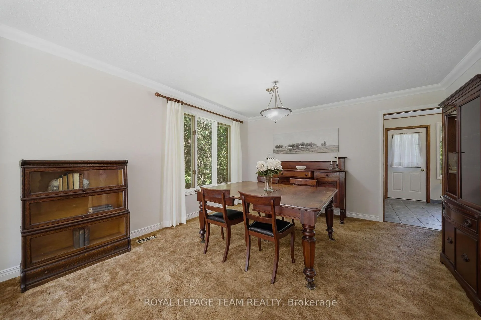 Photo 10 of 116 Deerwood Drive, Ottawa, Huntley Ward (North East) — HOMEH