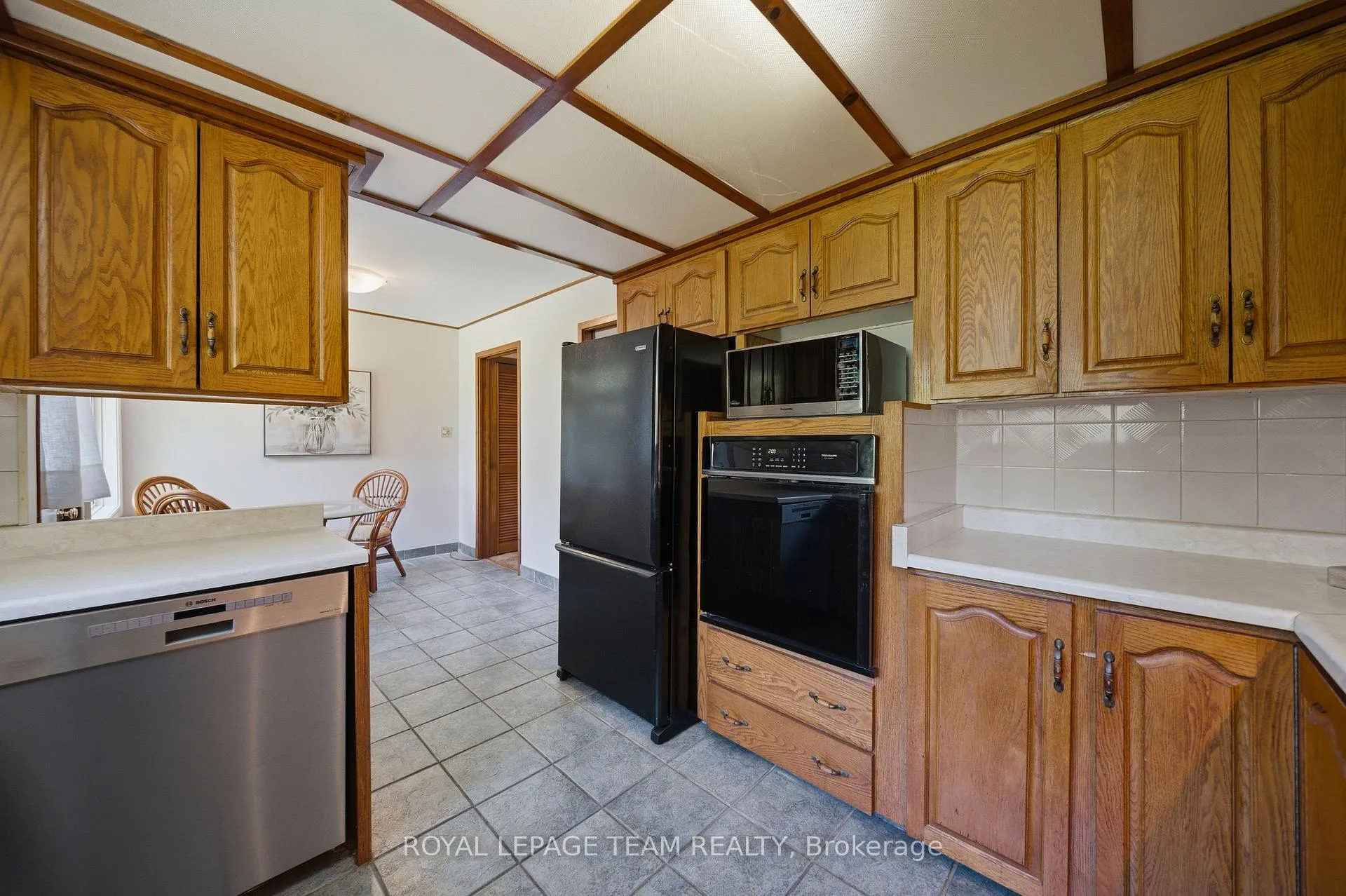 Photo 14 of 116 Deerwood Drive, Ottawa, Huntley Ward (North East) — HOMEH
