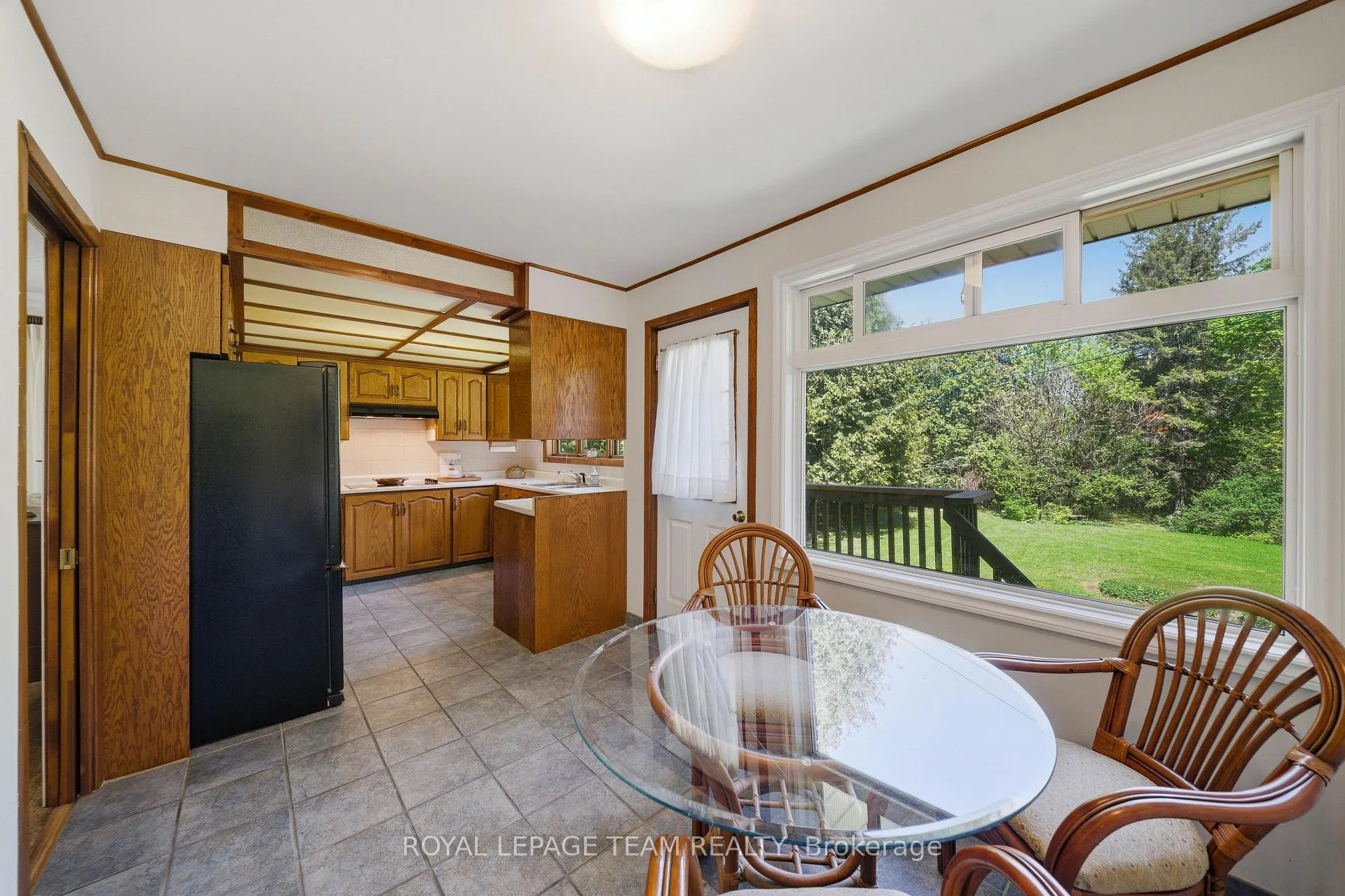 Photo 16 of 116 Deerwood Drive, Ottawa, Huntley Ward (North East) — HOMEH